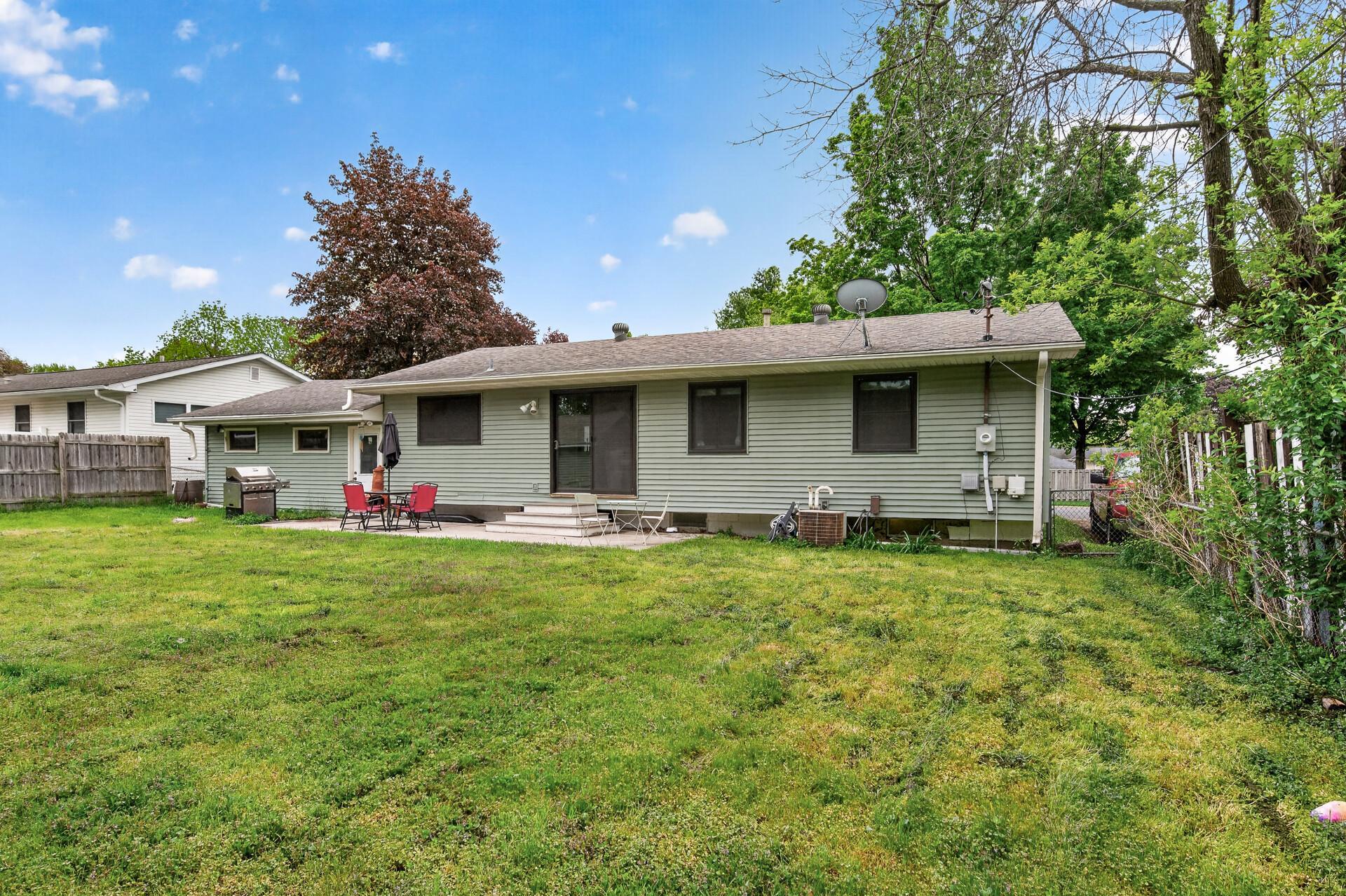 2041 Emerald Lane