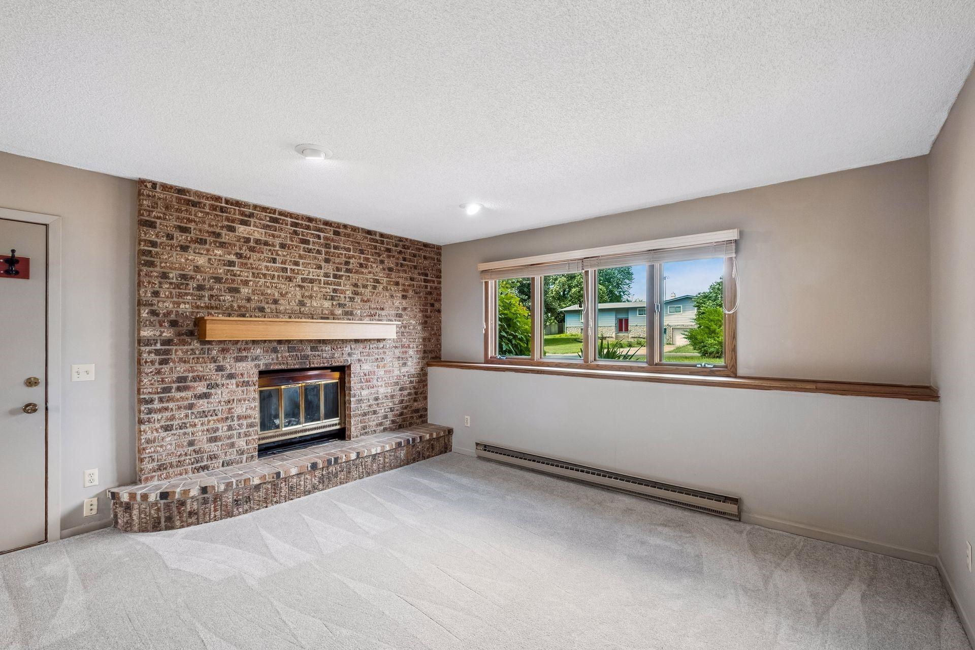 1790 Crestridge Lane