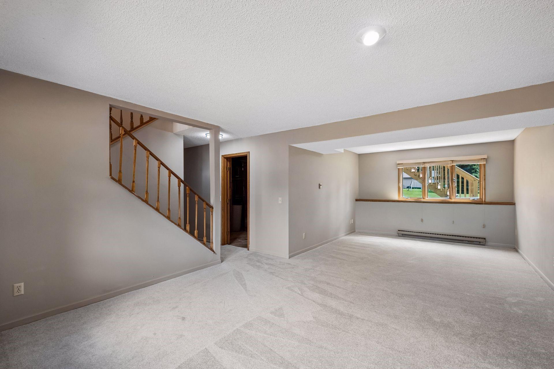 1790 Crestridge Lane