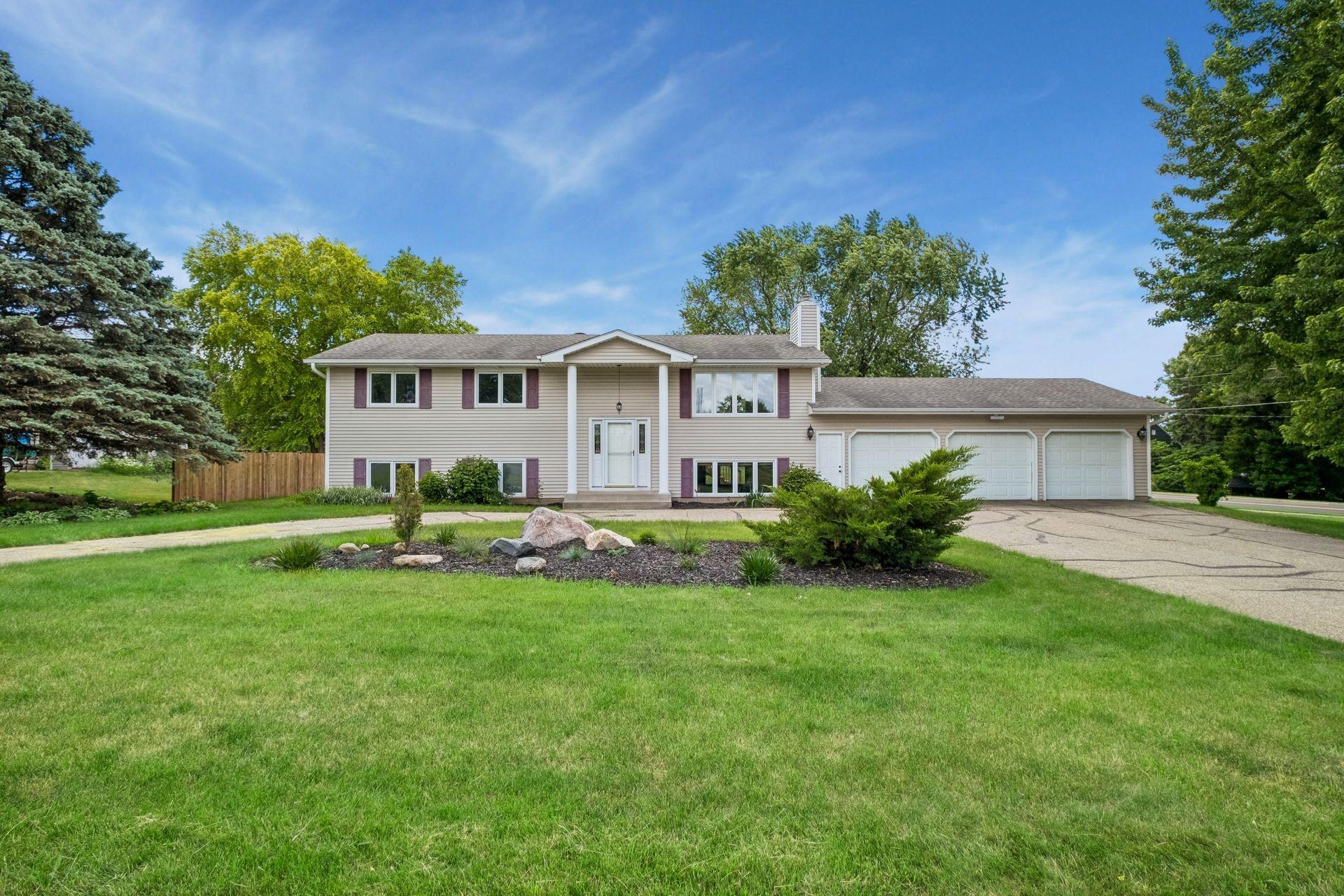 1790 Crestridge Lane