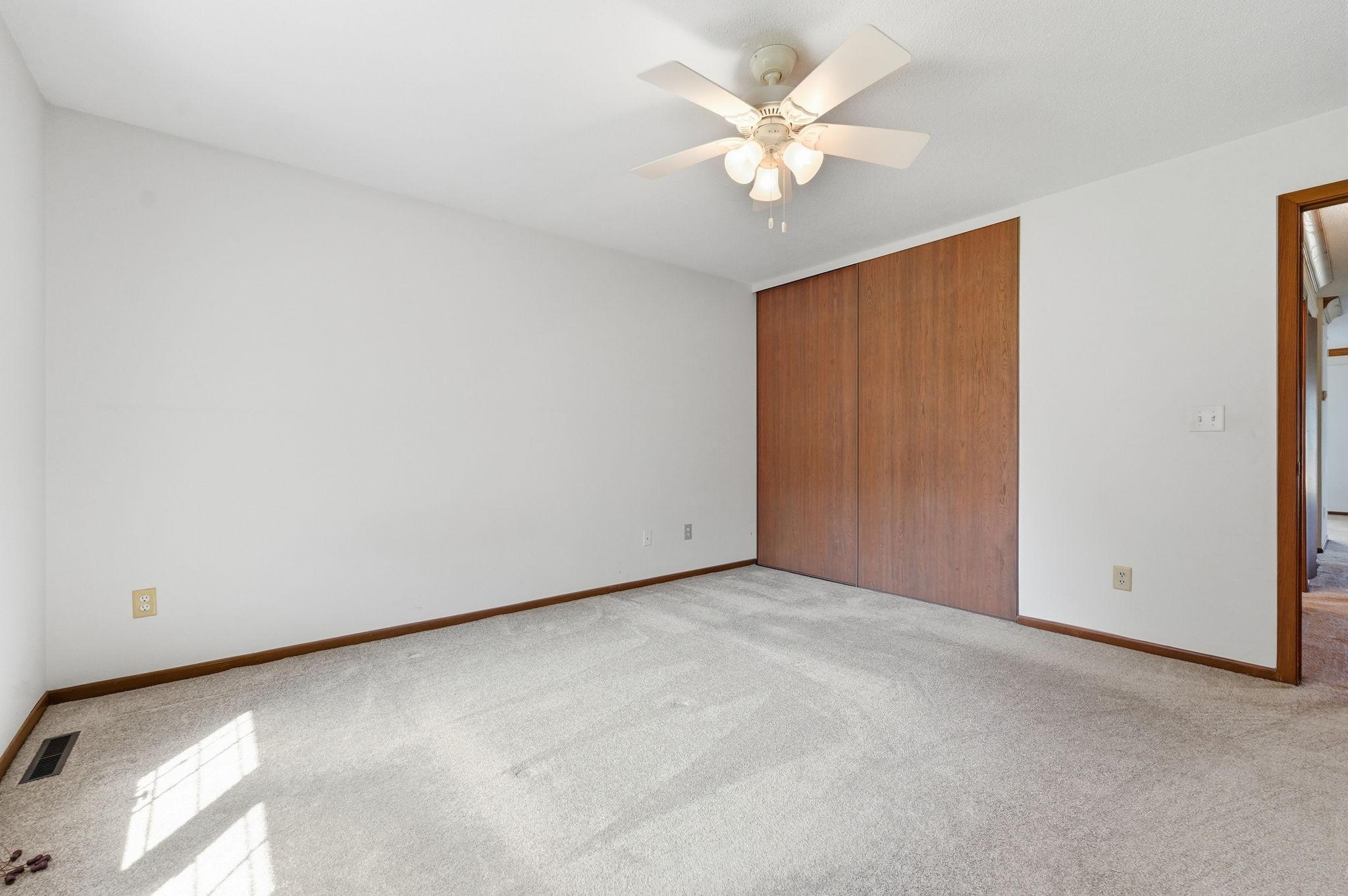 1063 Duckwood Drive Unit: 102