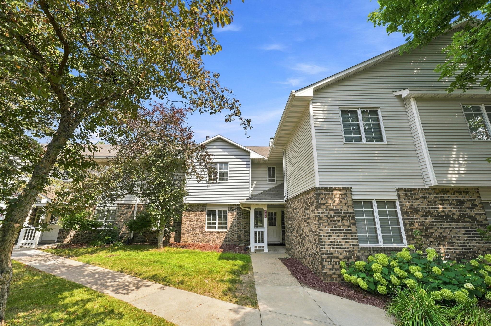 1063 Duckwood Drive Unit: 102