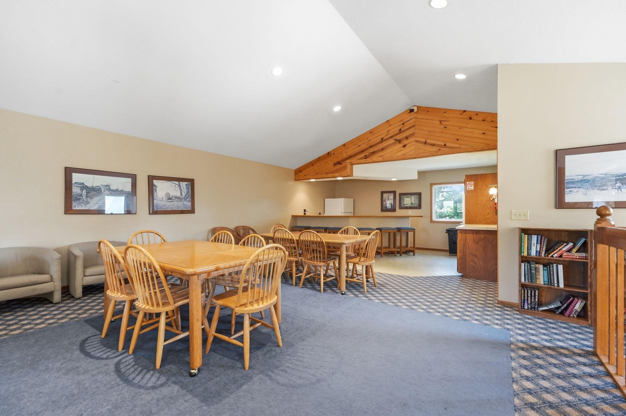 1063 Duckwood Drive Unit: 102