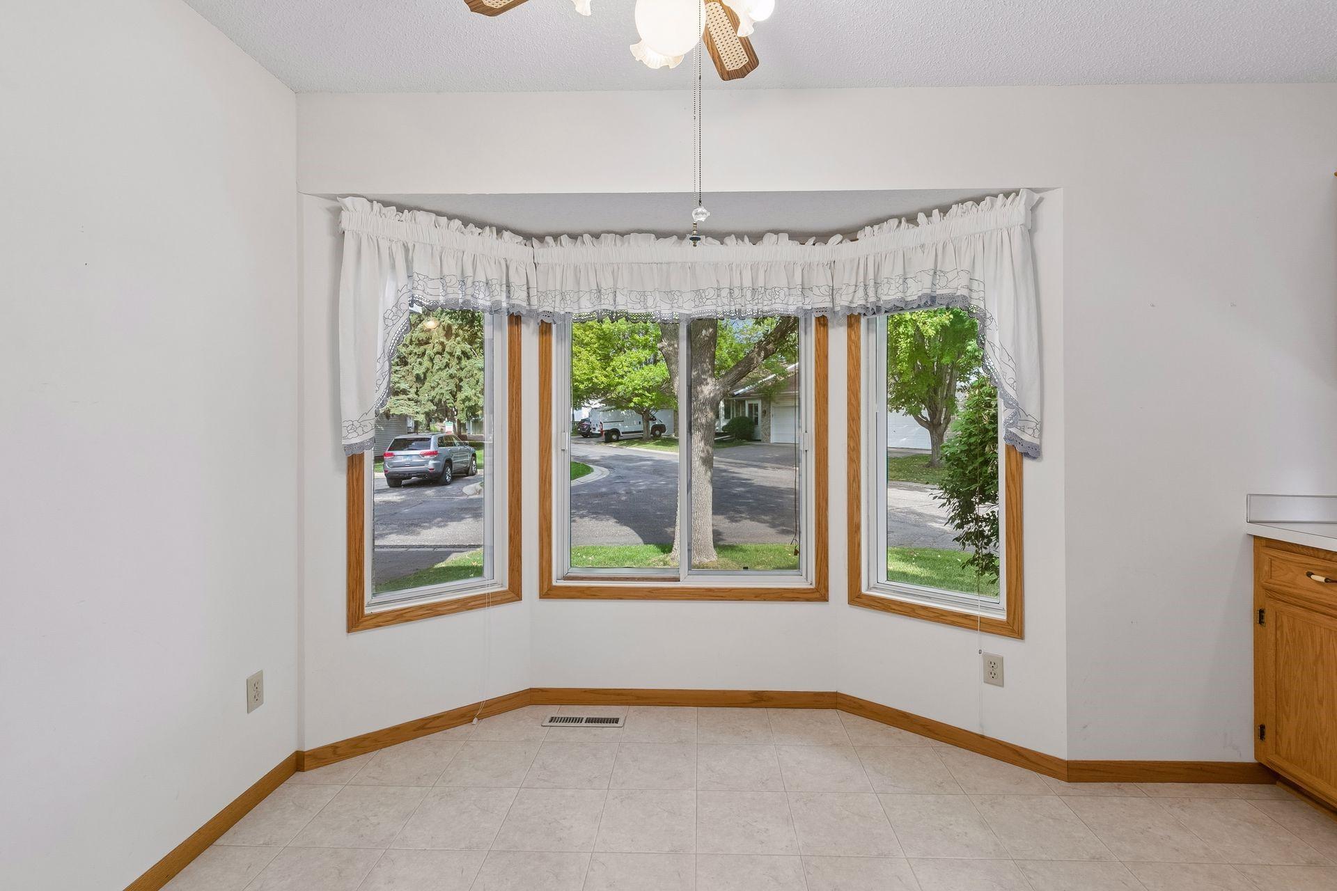14116 Essex Lane