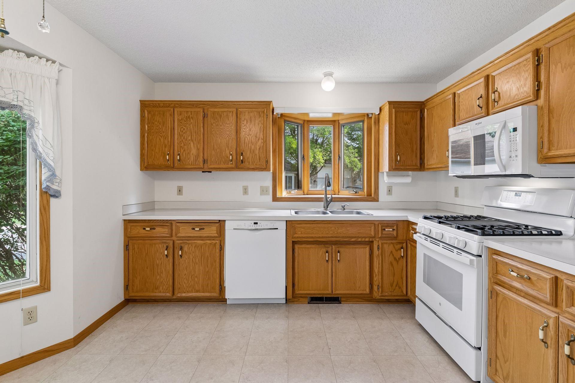 14116 Essex Lane
