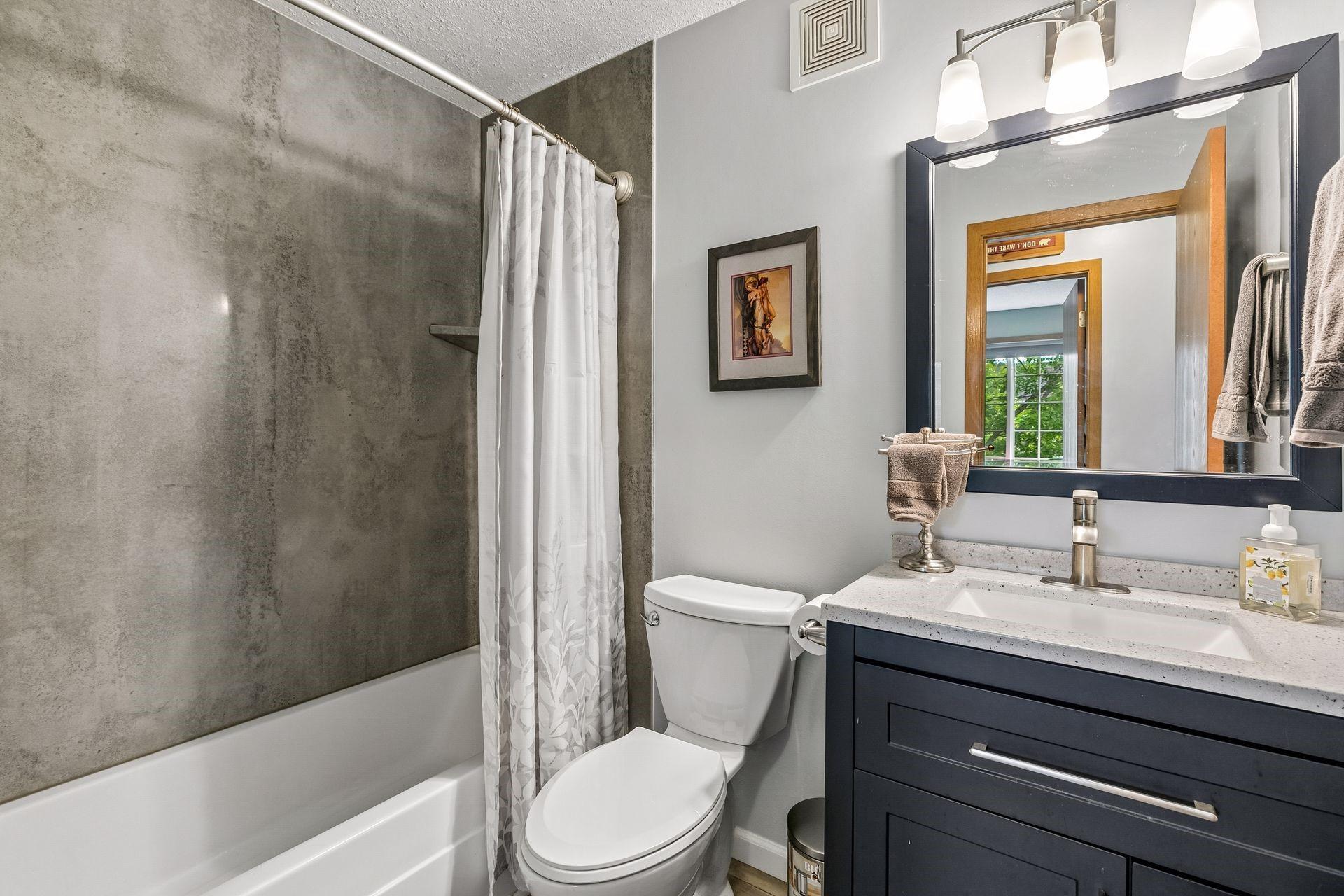 15546 Float Lane Unit: 103