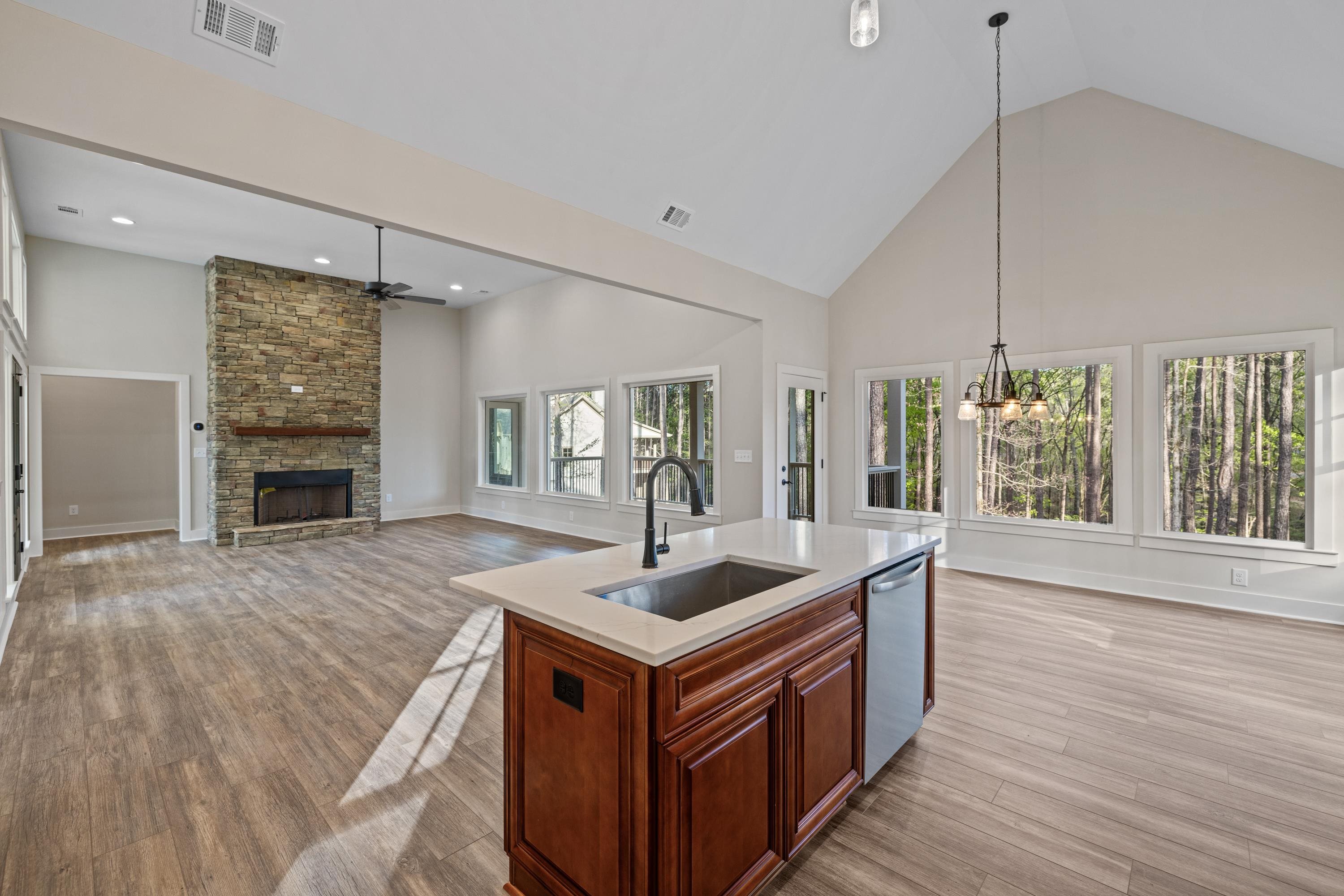 1010 COSBY CIRCLE
