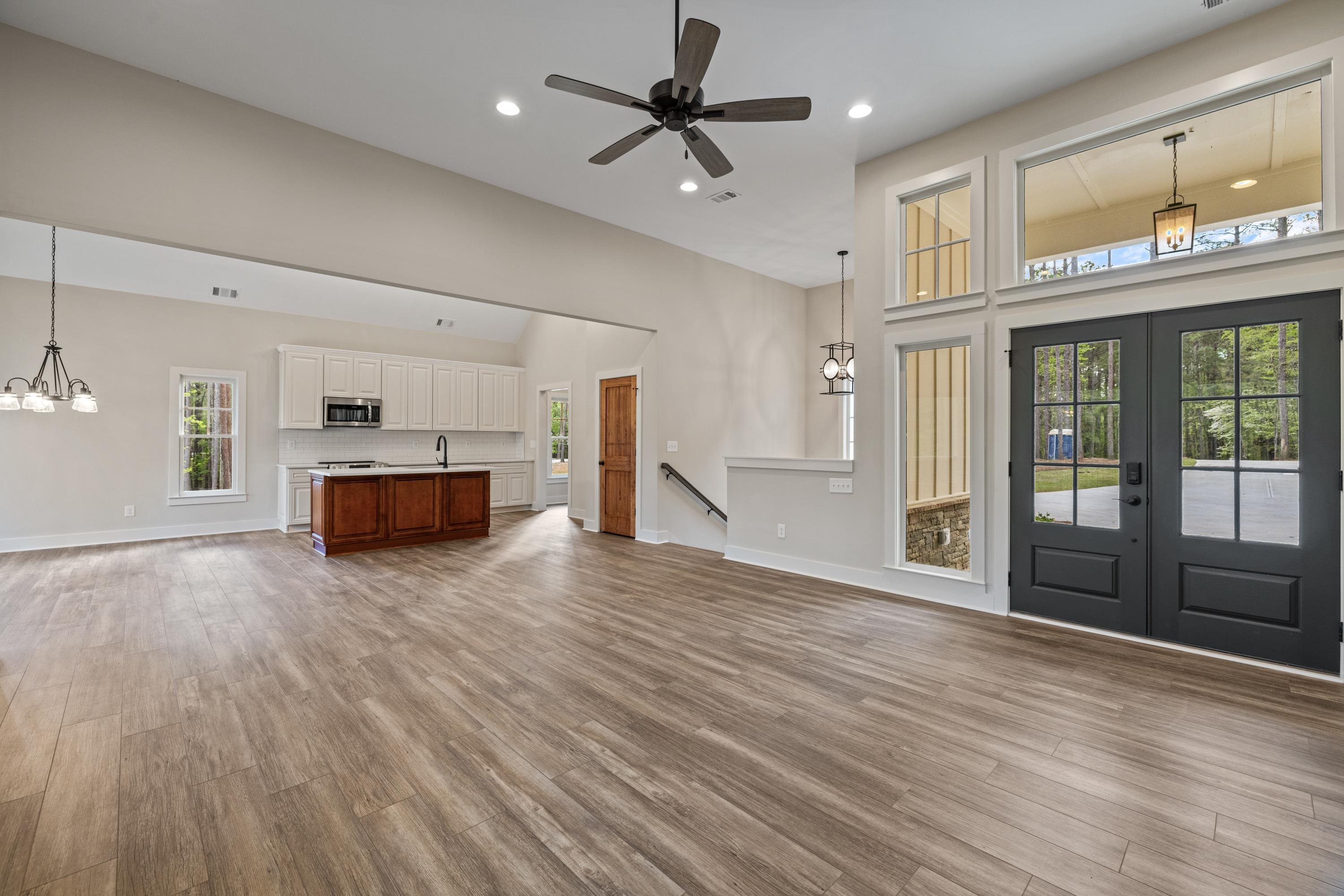 1010 COSBY CIRCLE
