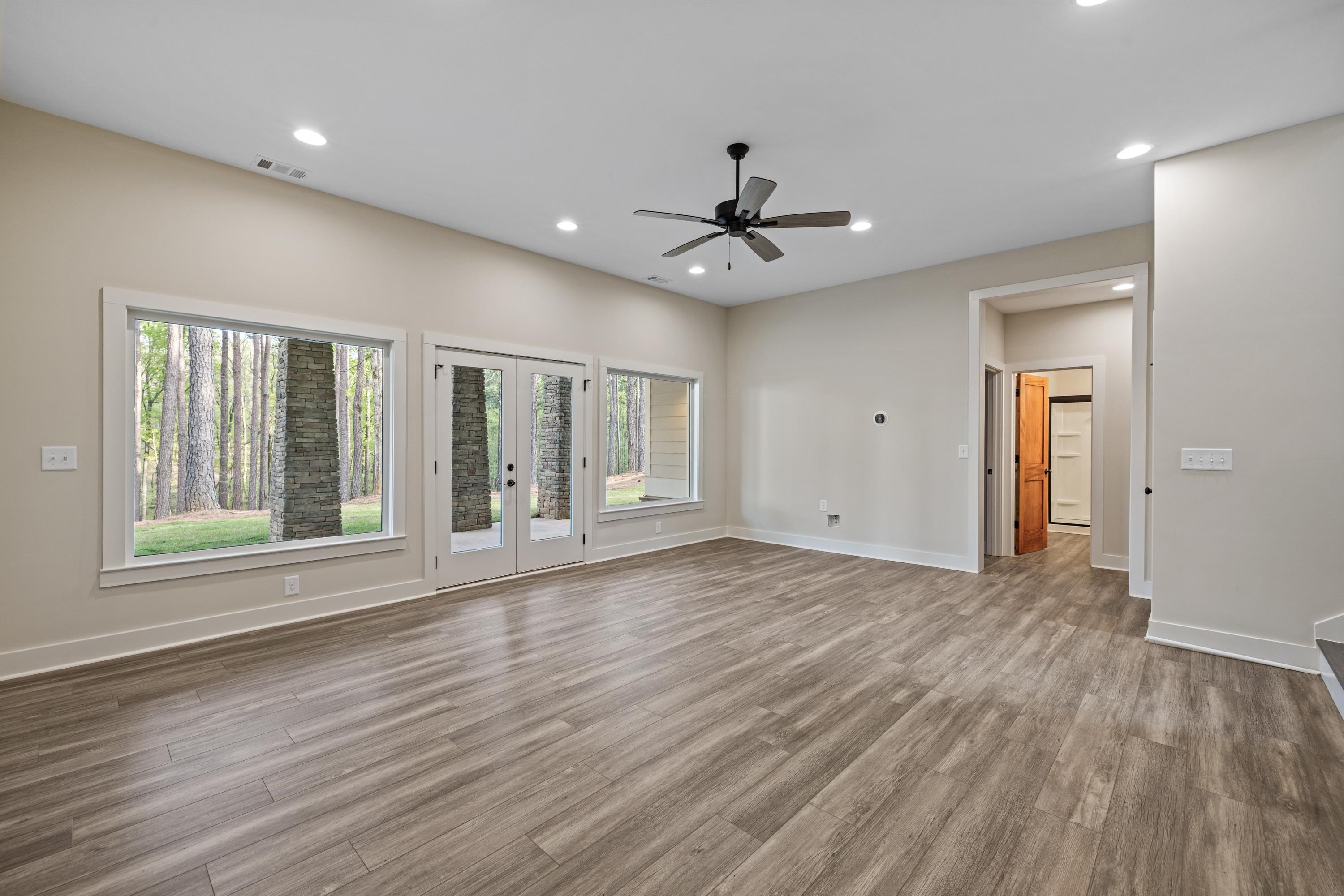 1010 COSBY CIRCLE
