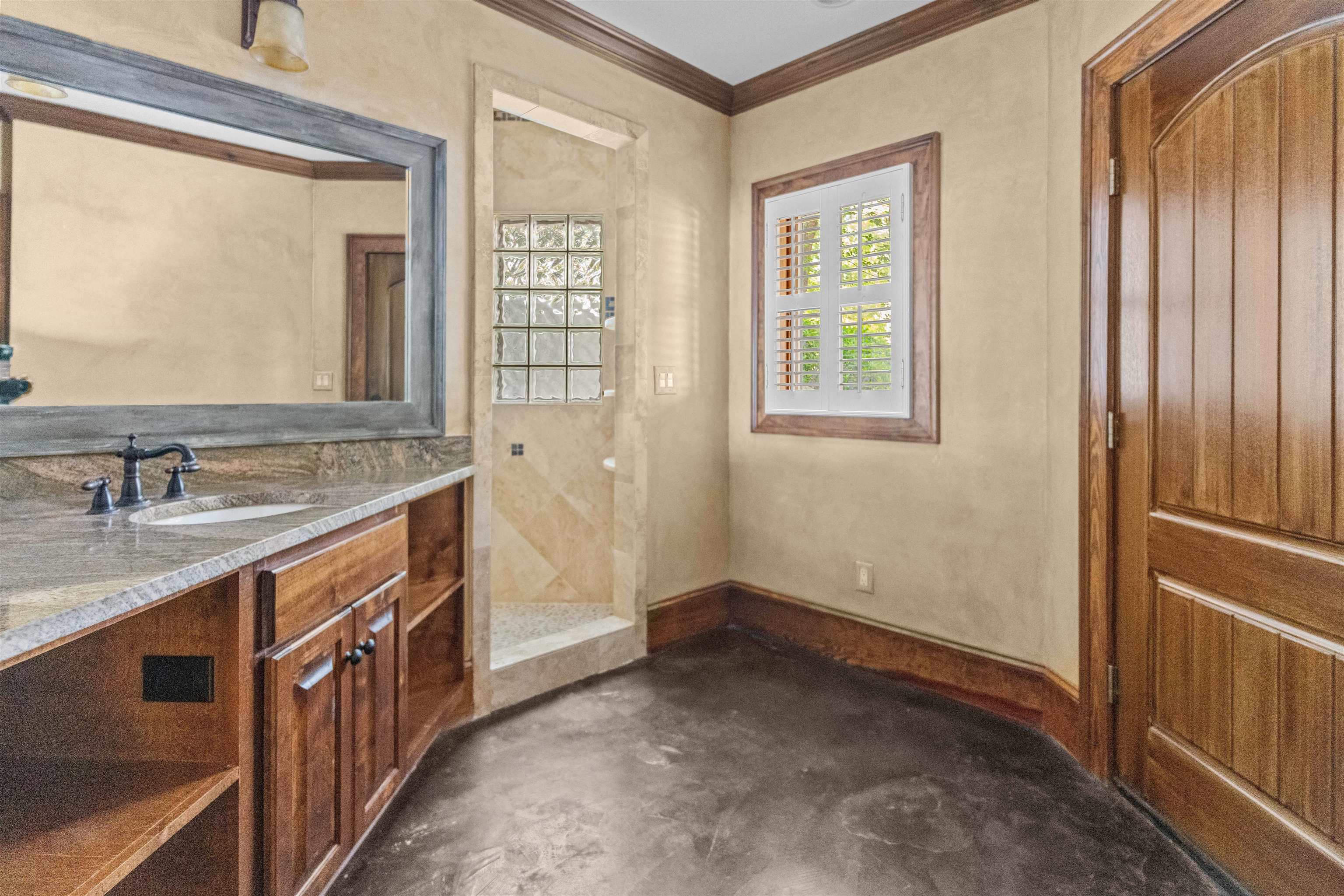1221 COSBY CIRCLE