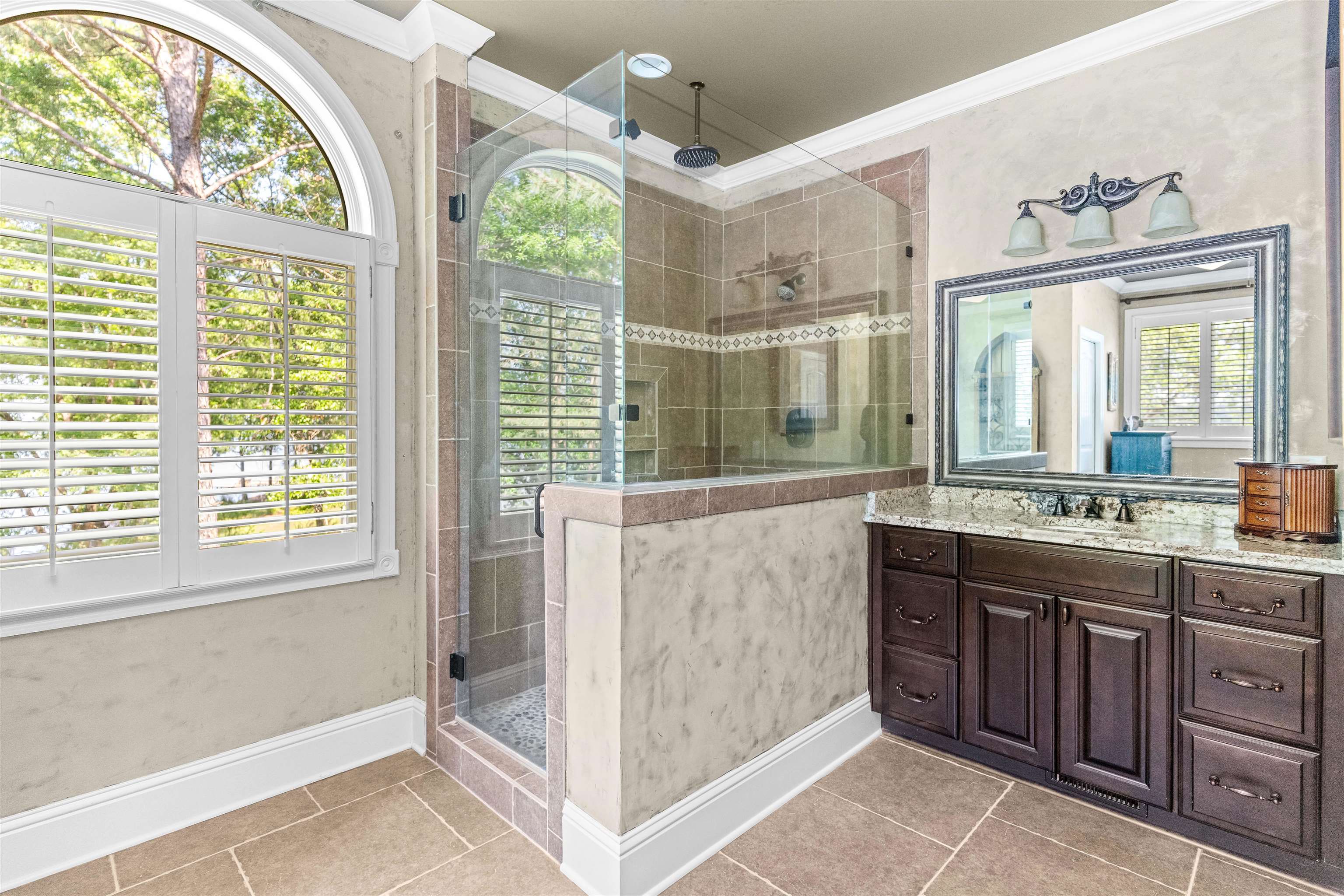 1221 COSBY CIRCLE