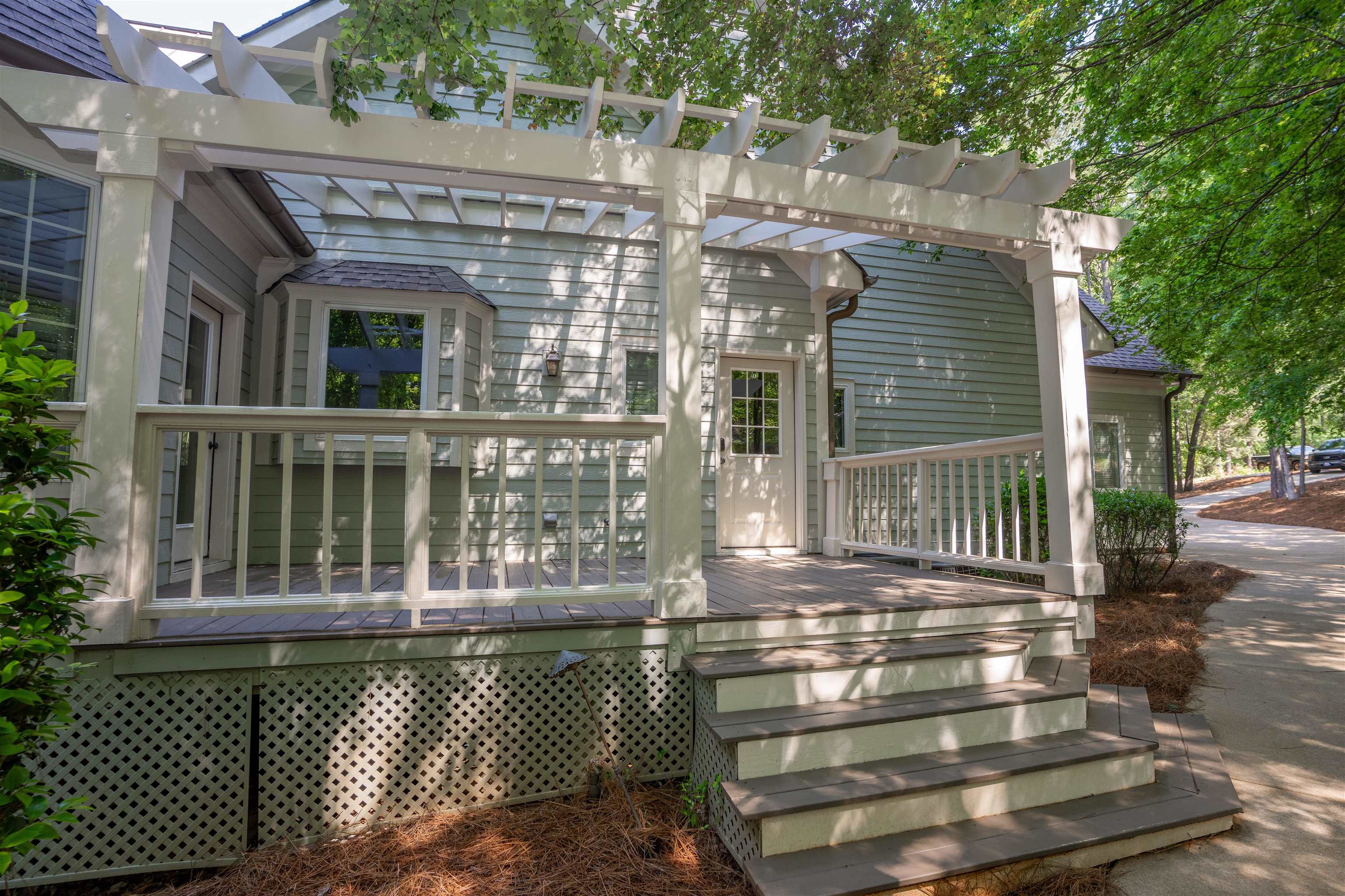 1221 COSBY CIRCLE