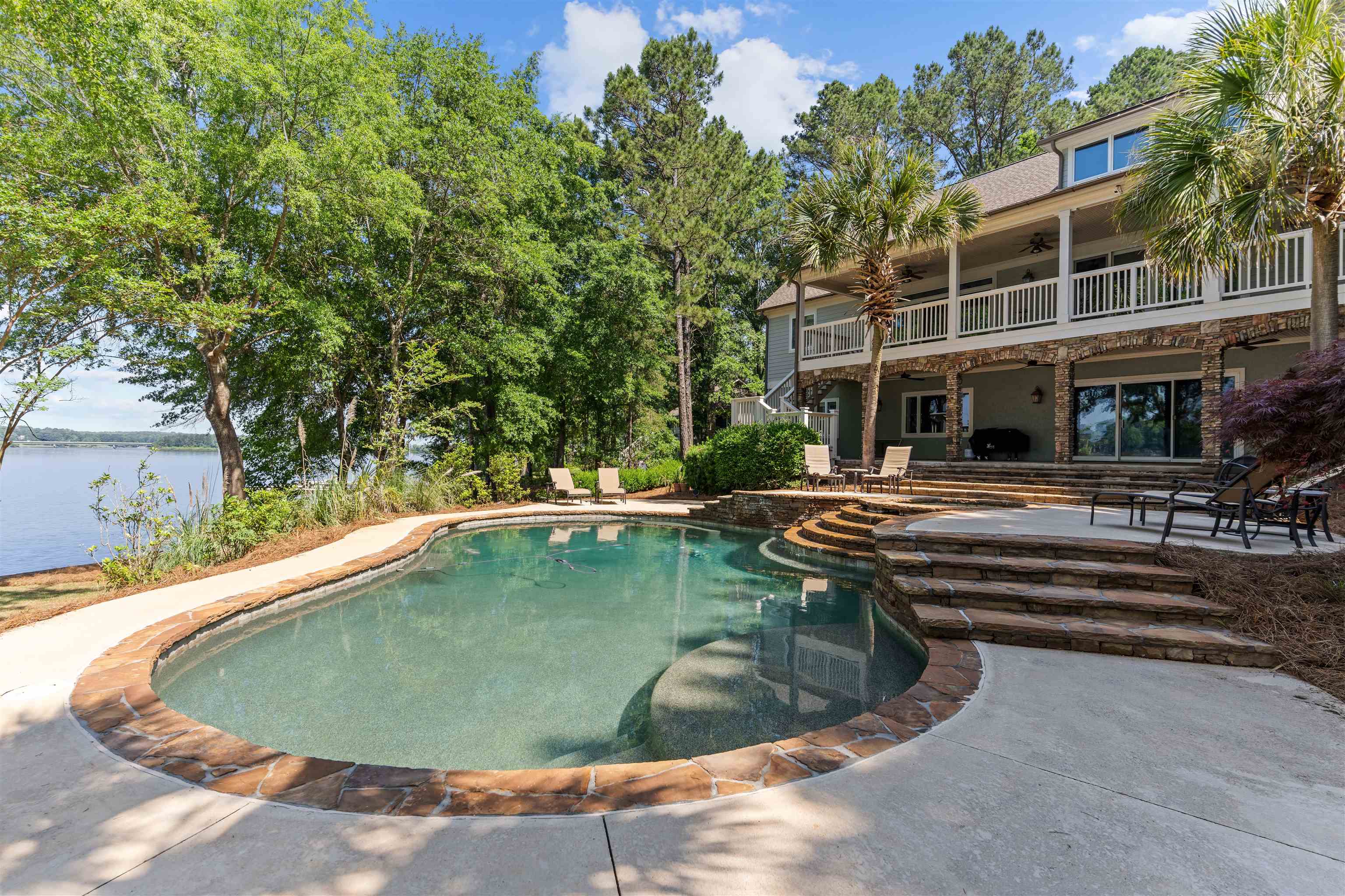 1221 COSBY CIRCLE