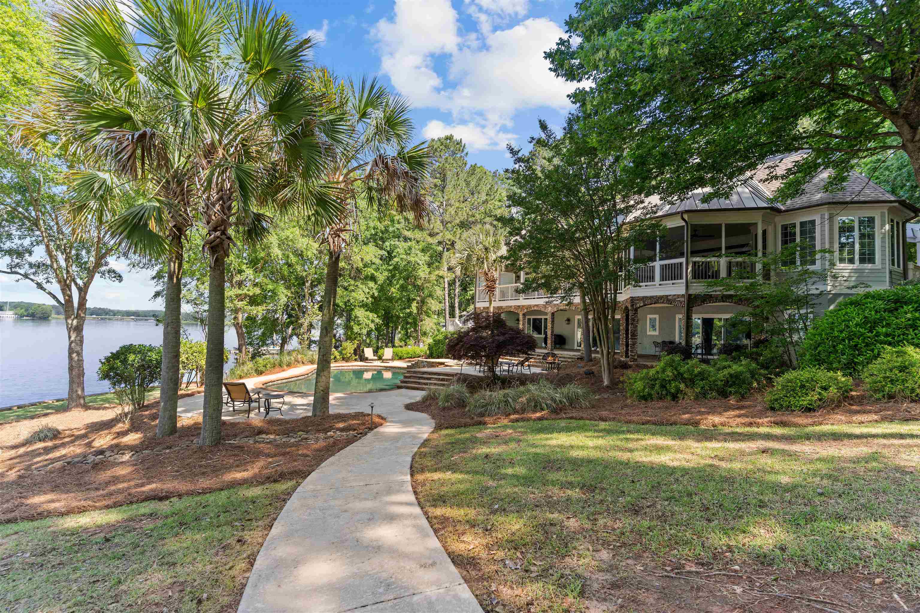 1221 COSBY CIRCLE