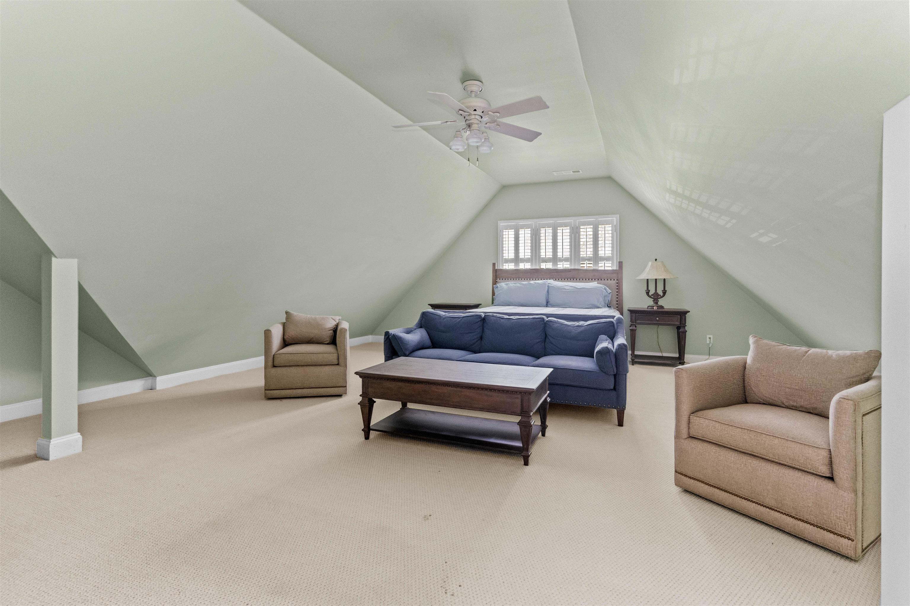 1221 COSBY CIRCLE