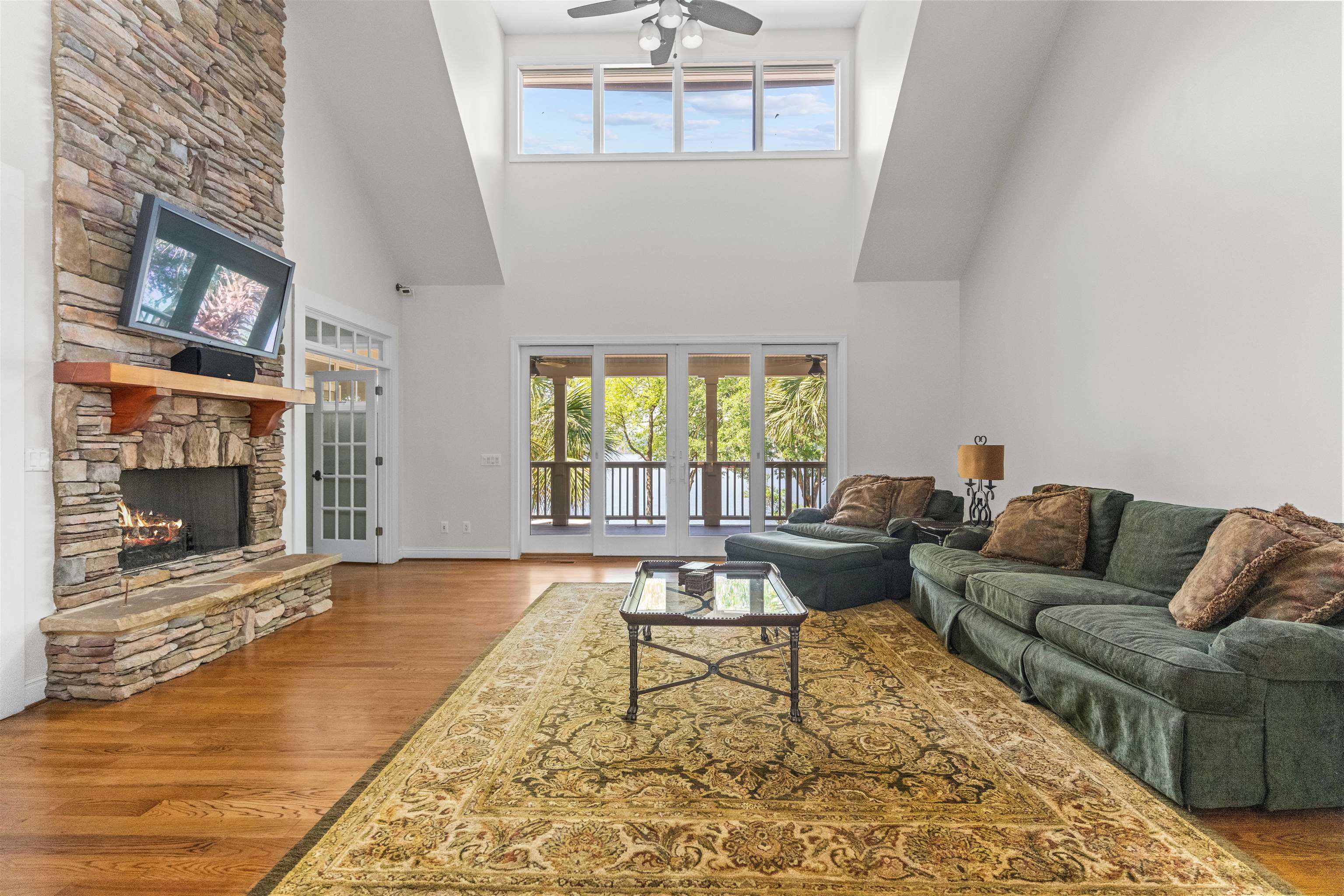 1221 COSBY CIRCLE