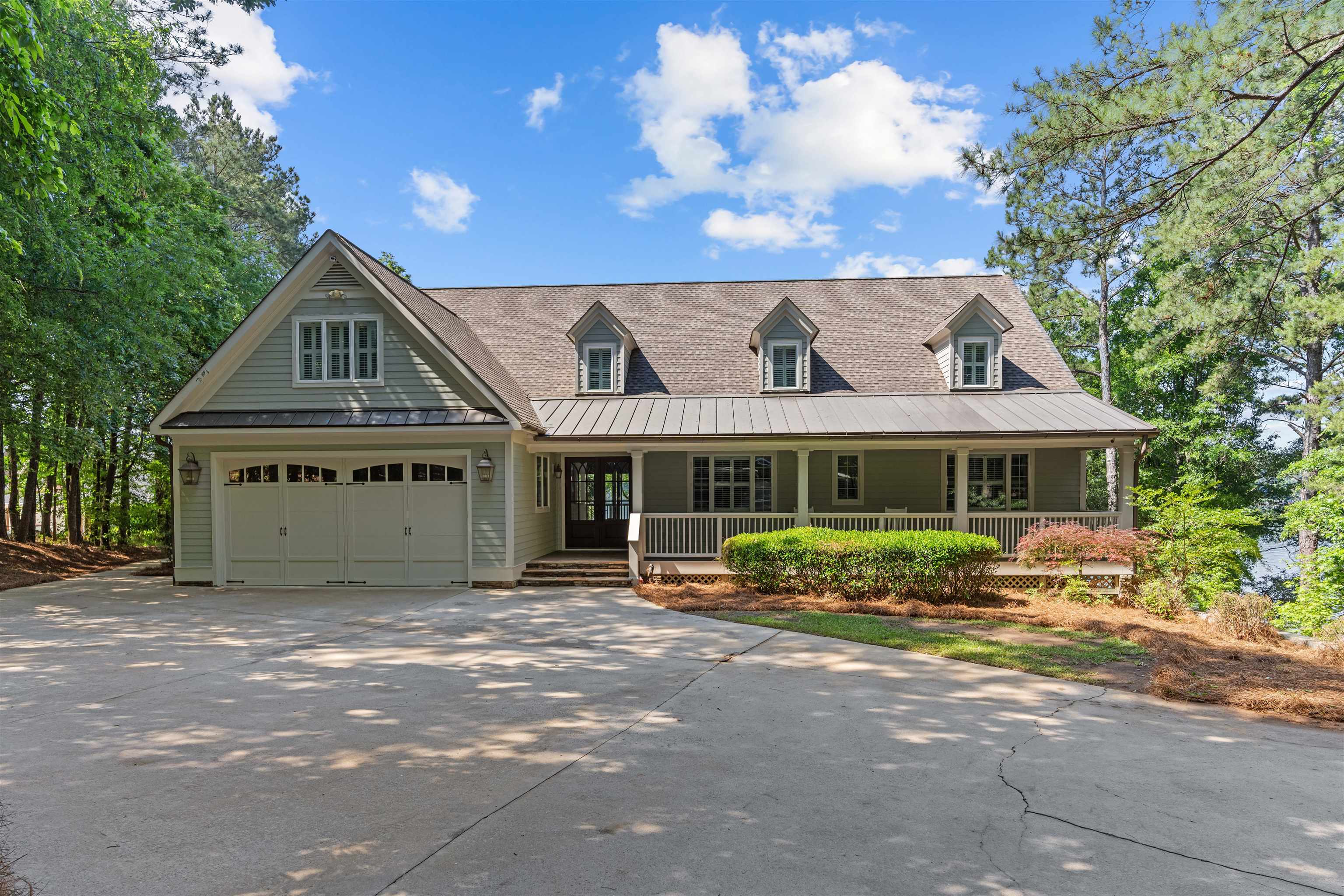 1221 COSBY CIRCLE
