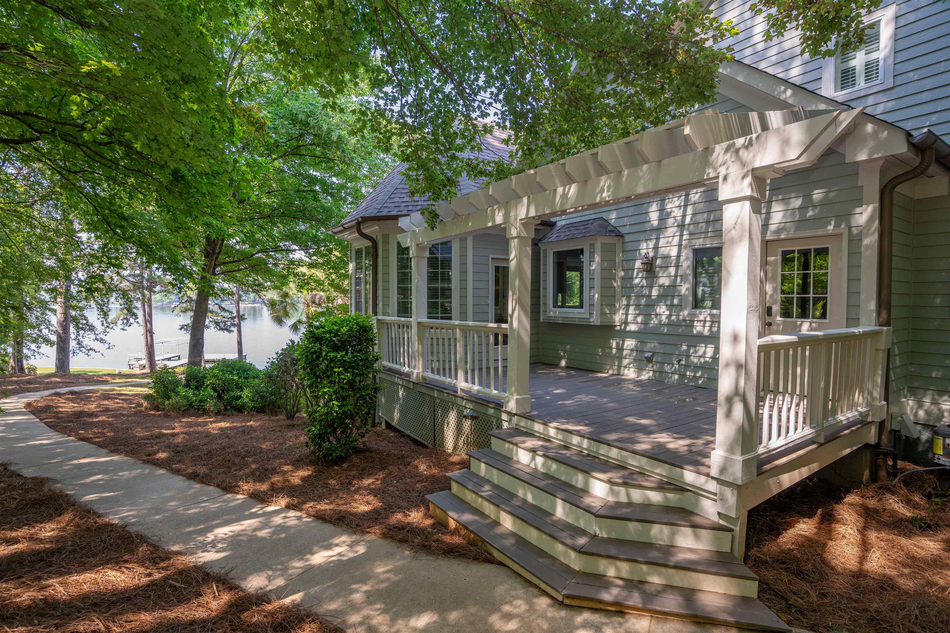 1221 COSBY CIRCLE