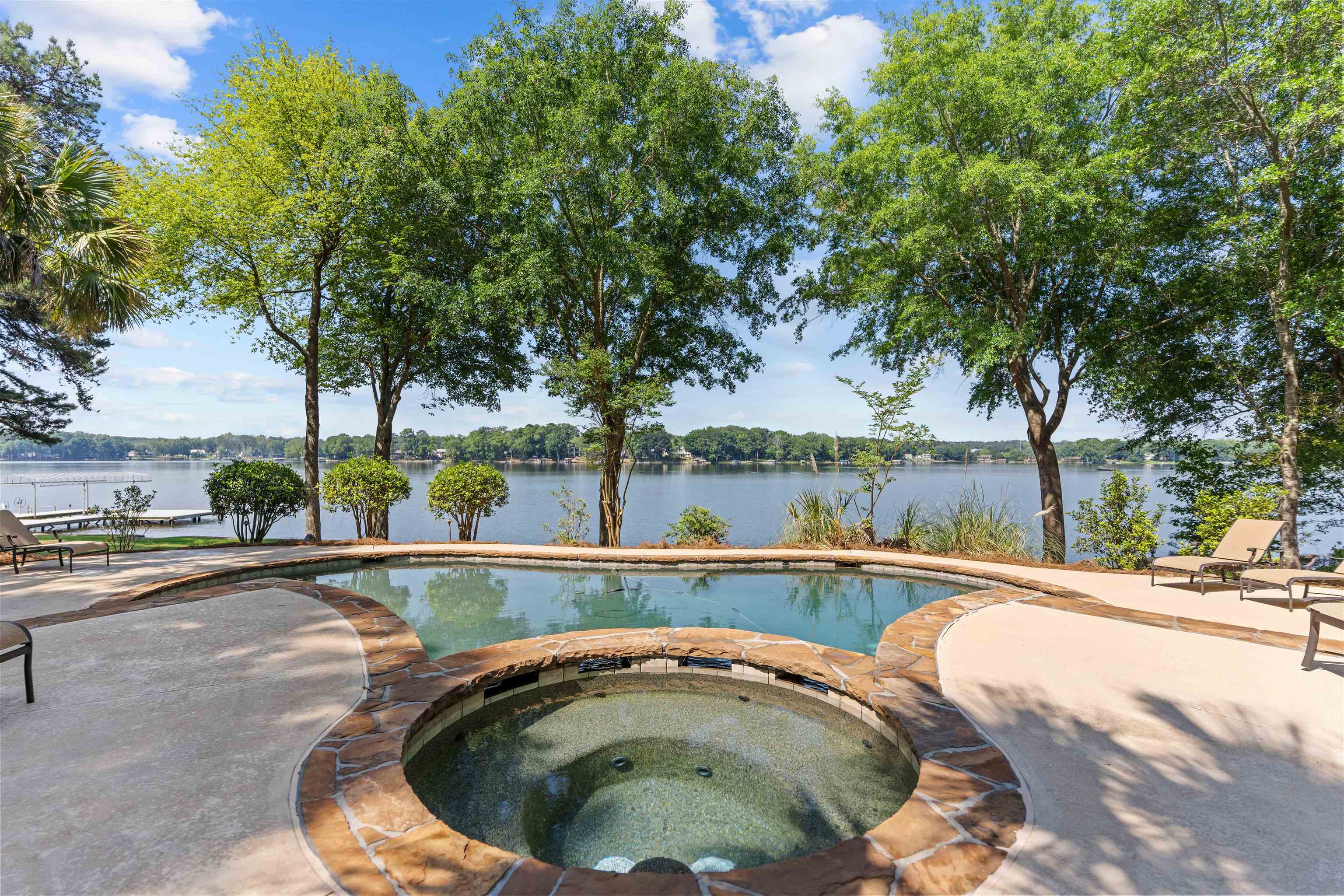 1221 COSBY CIRCLE