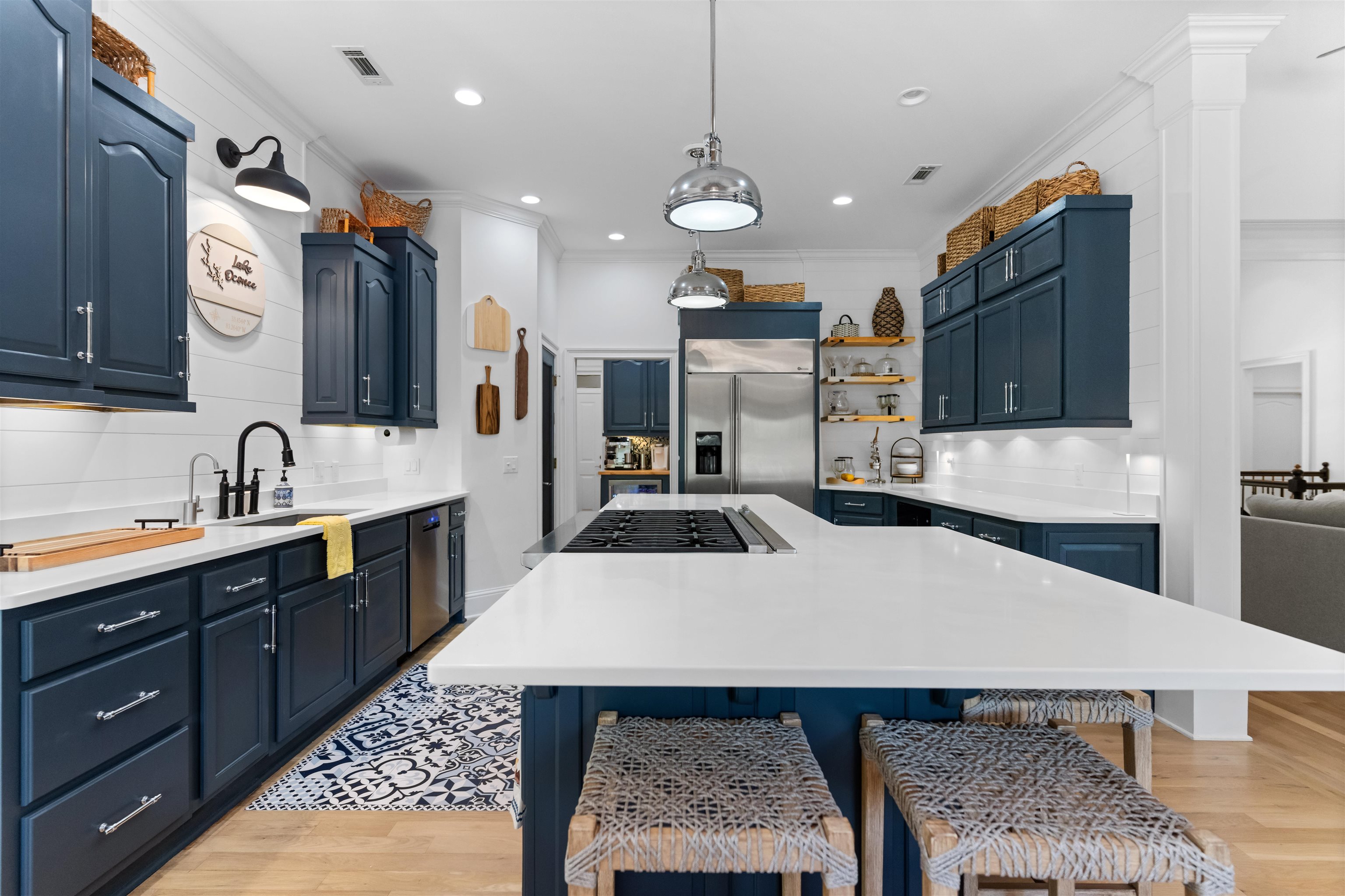 1160 PALOMA DRIVE