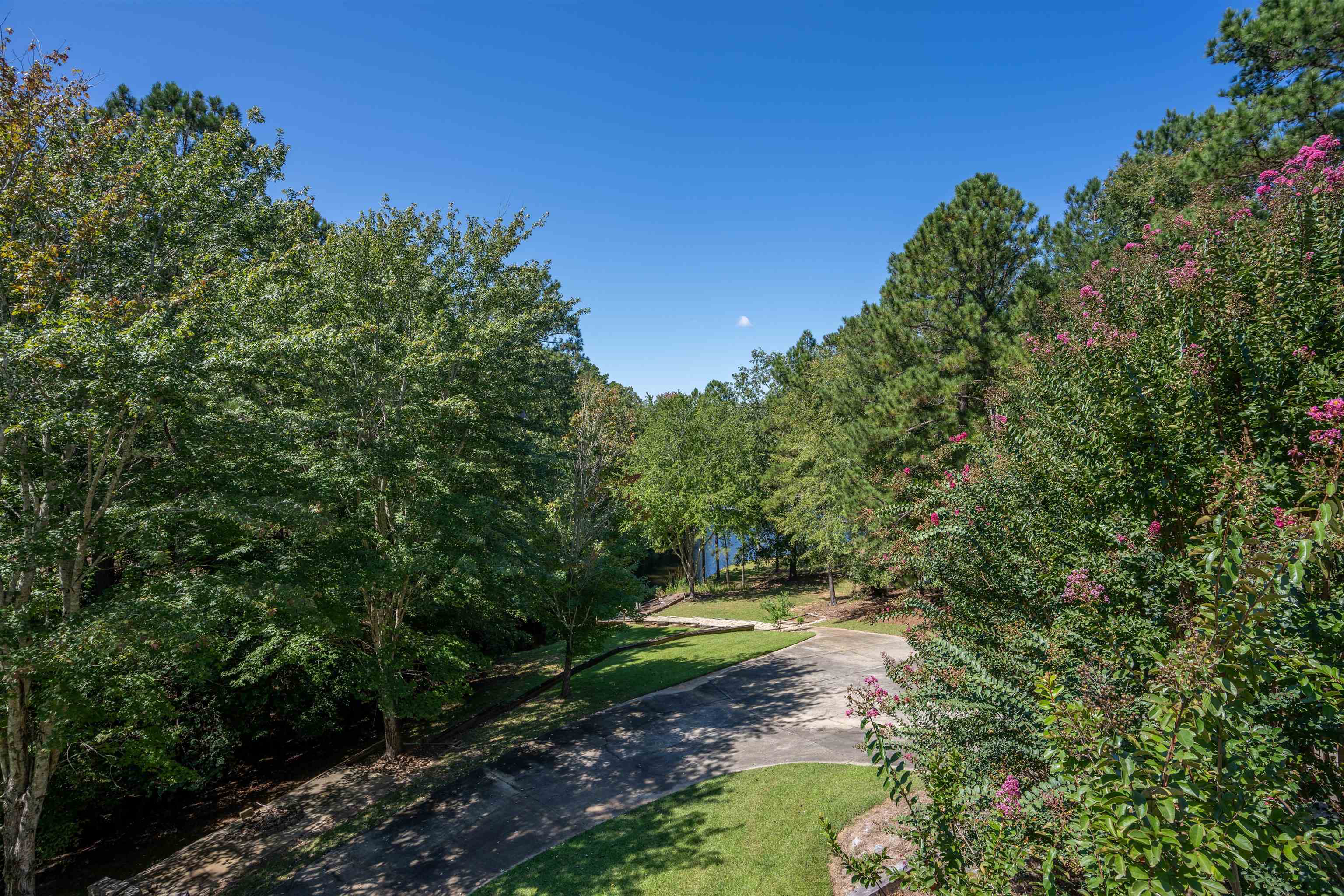 1081 KATHERINE LANE