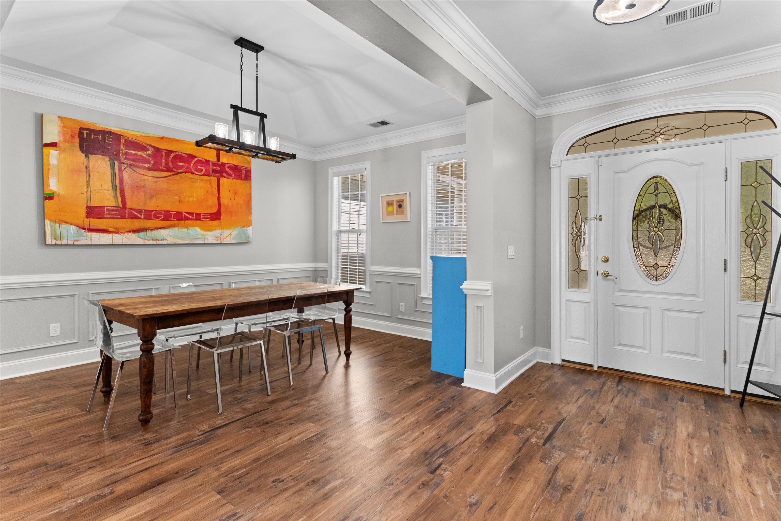 1081 KATHERINE LANE