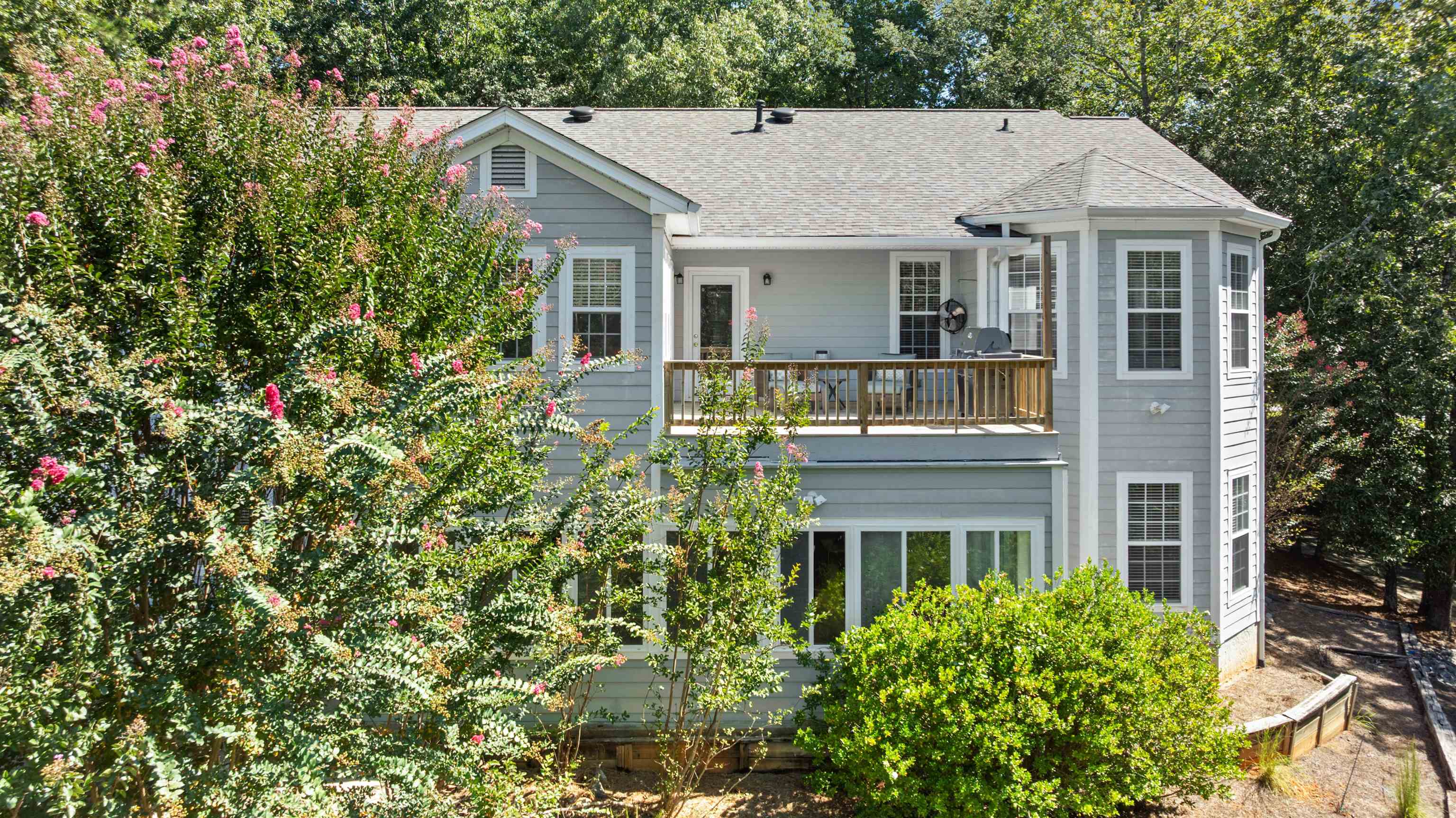 1081 KATHERINE LANE