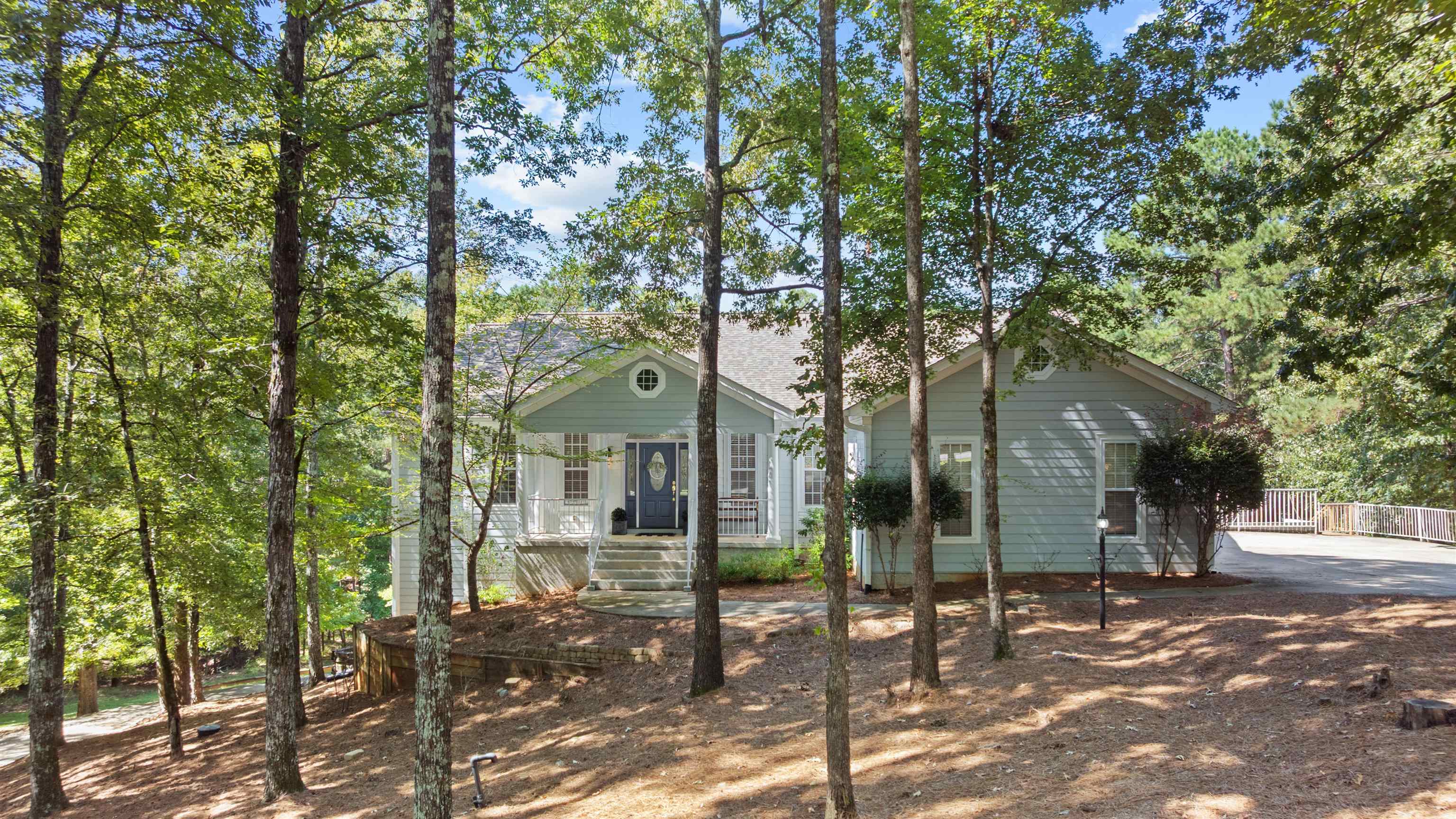 1081 KATHERINE LANE