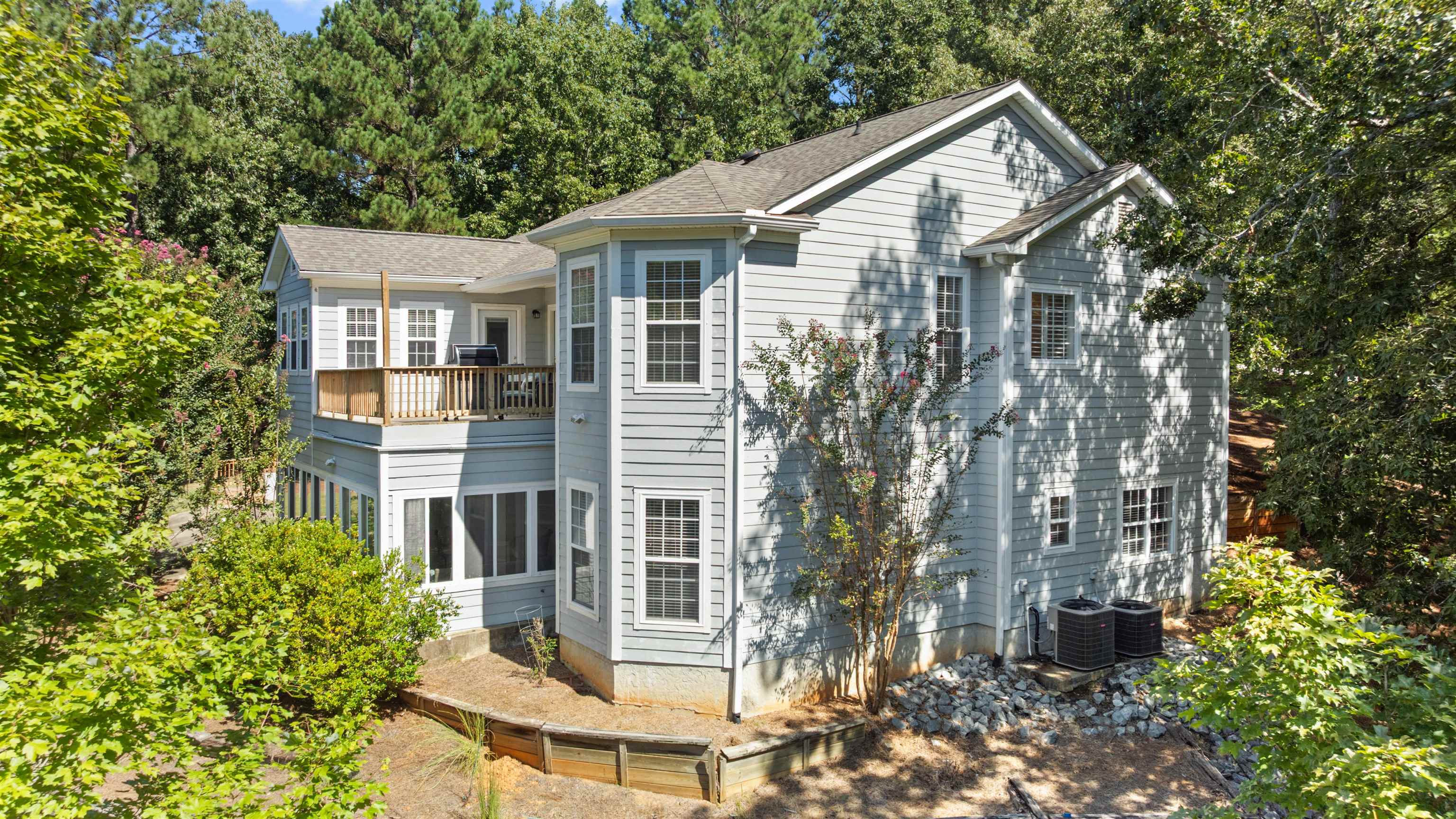 1081 KATHERINE LANE
