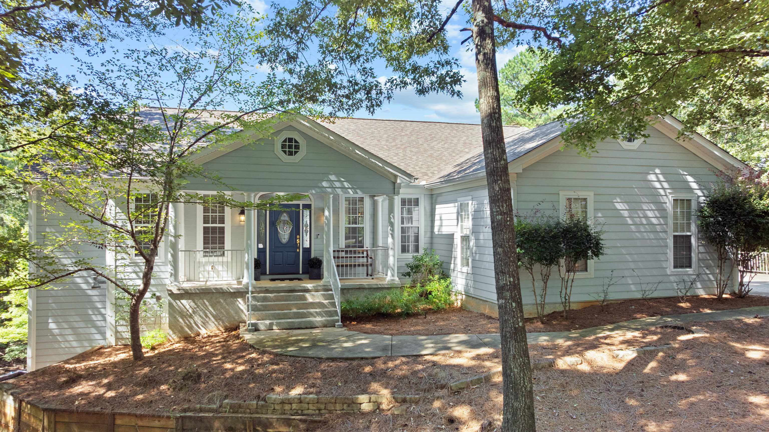 1081 KATHERINE LANE