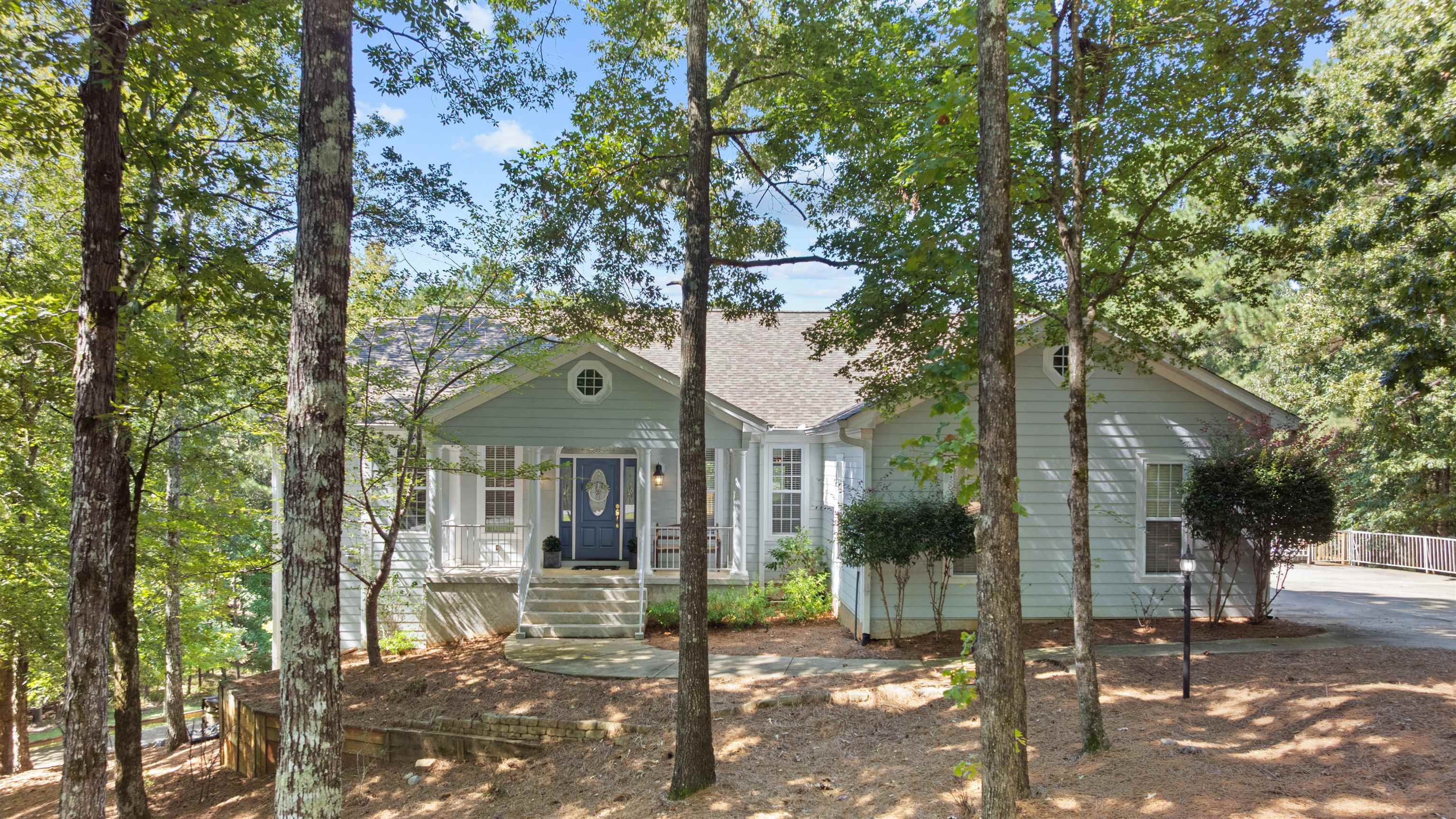 1081 KATHERINE LANE