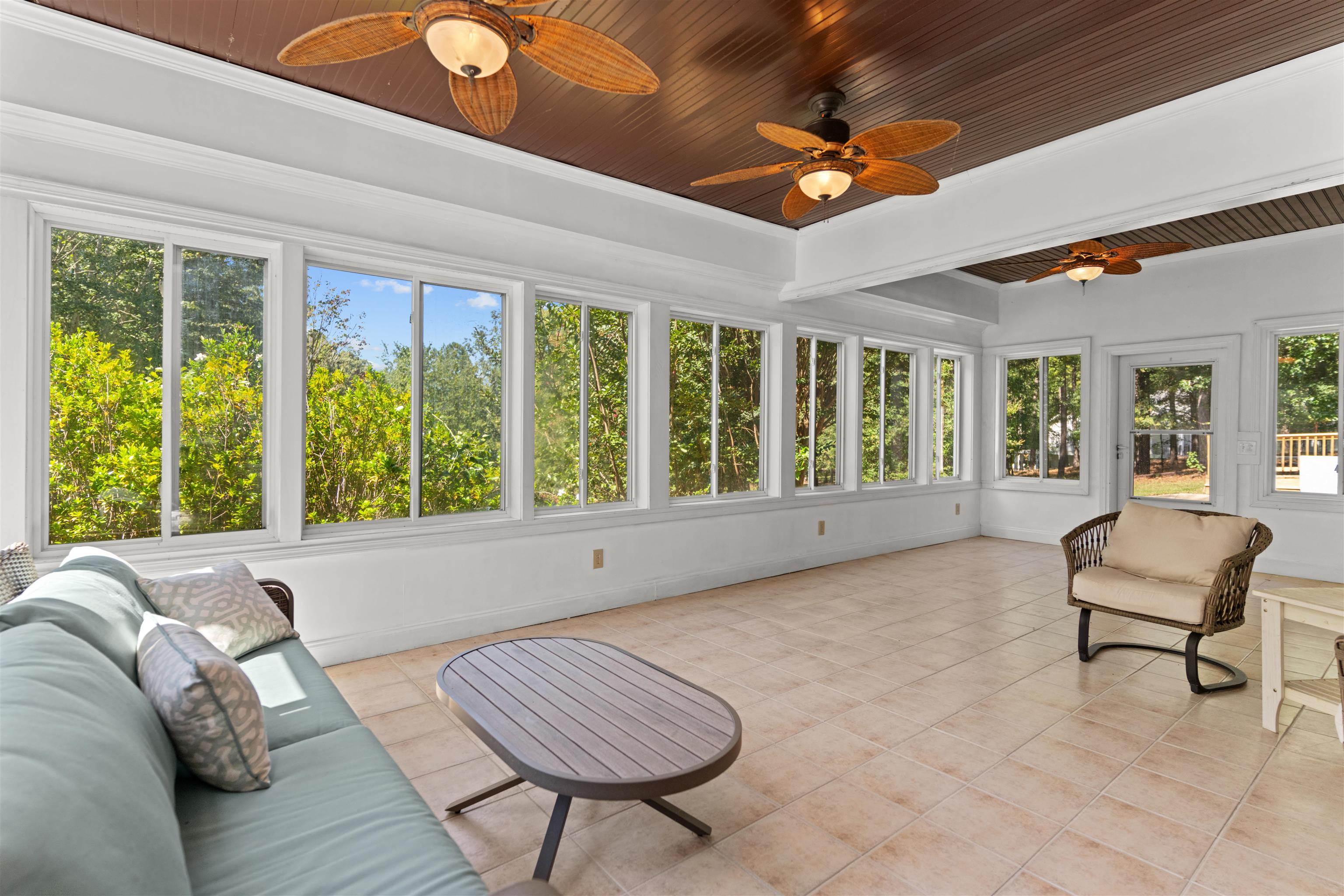 1081 KATHERINE LANE