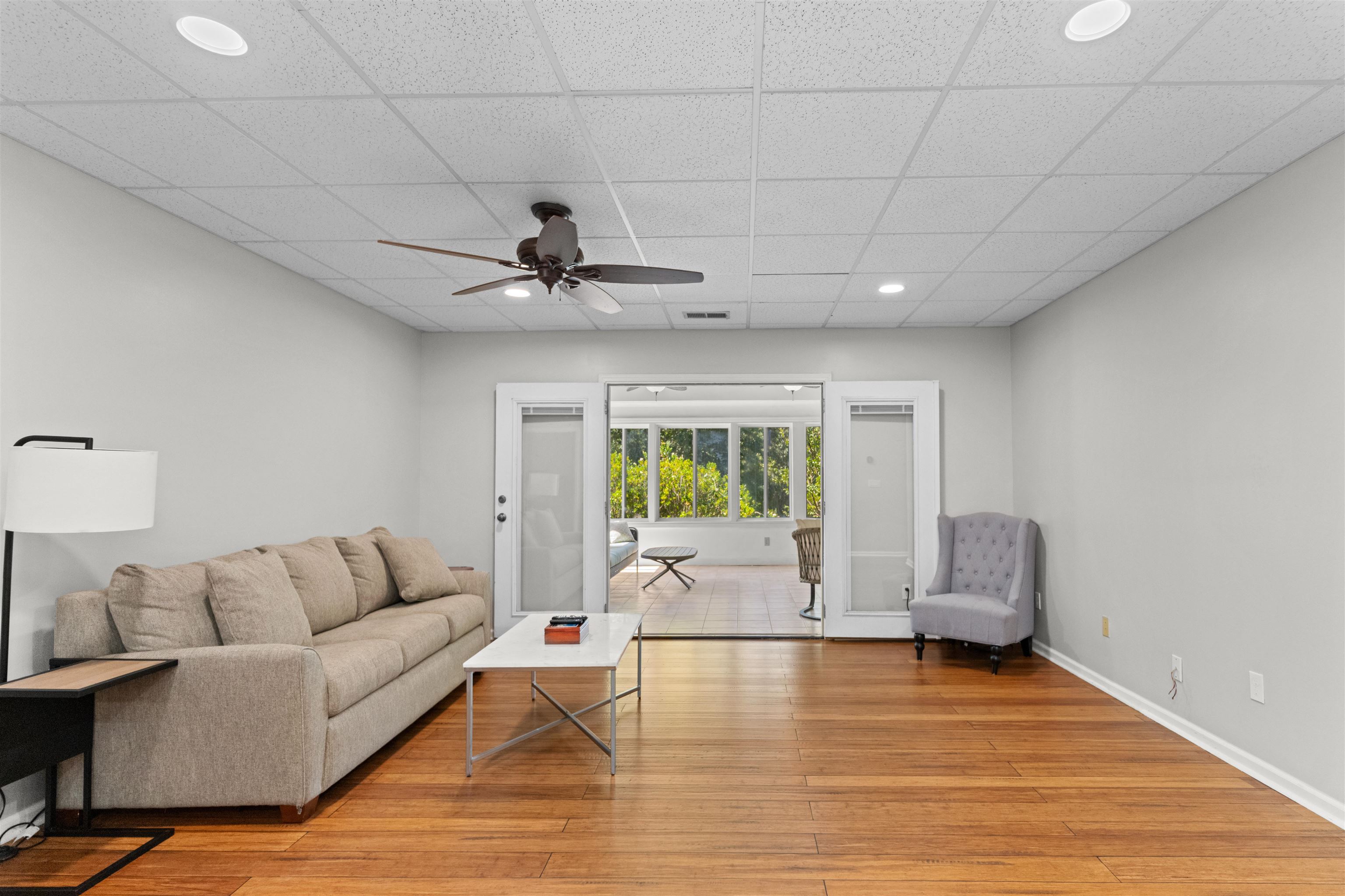 1081 KATHERINE LANE