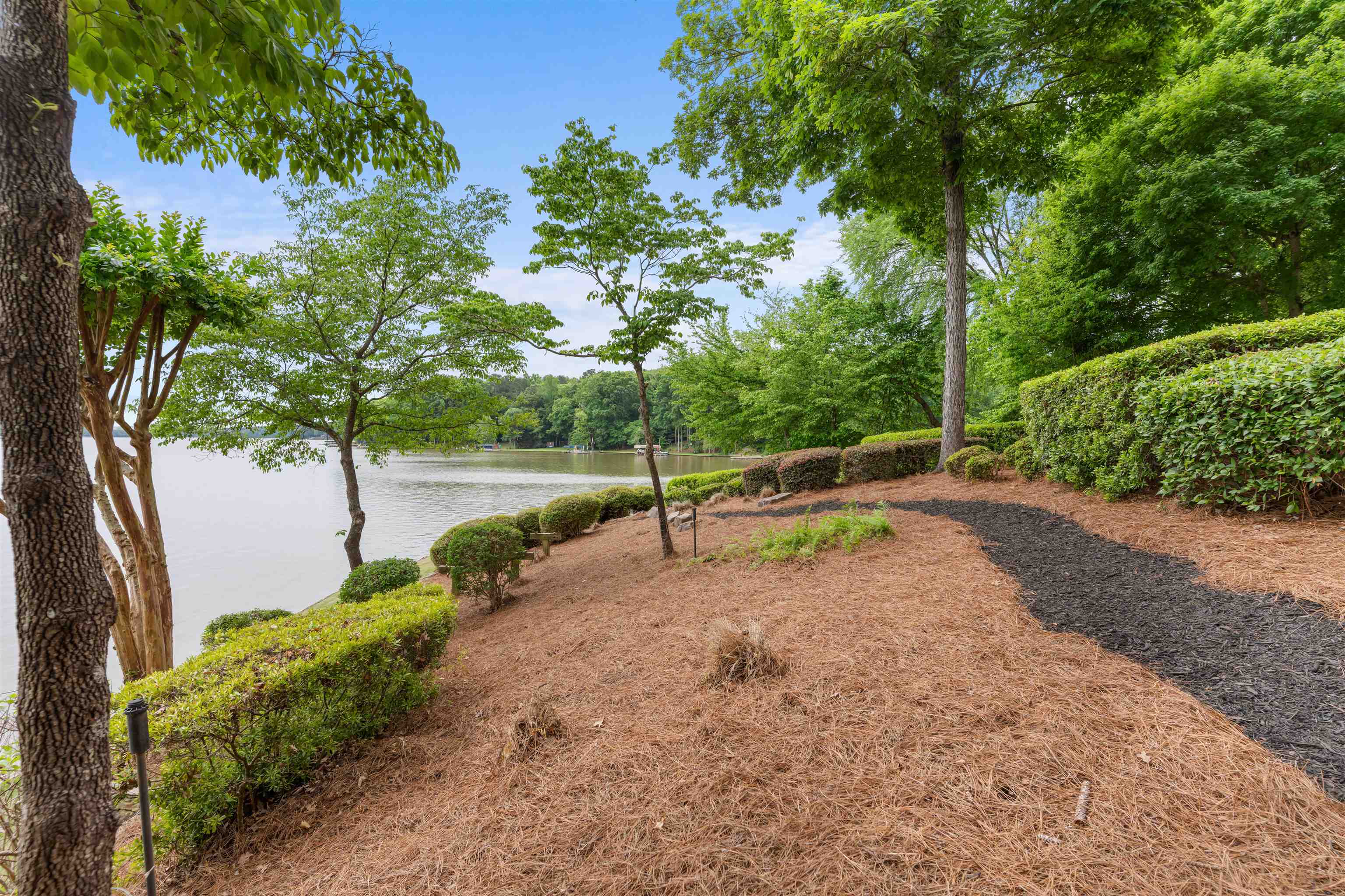1020 APALACHEE WOODS TRAIL
