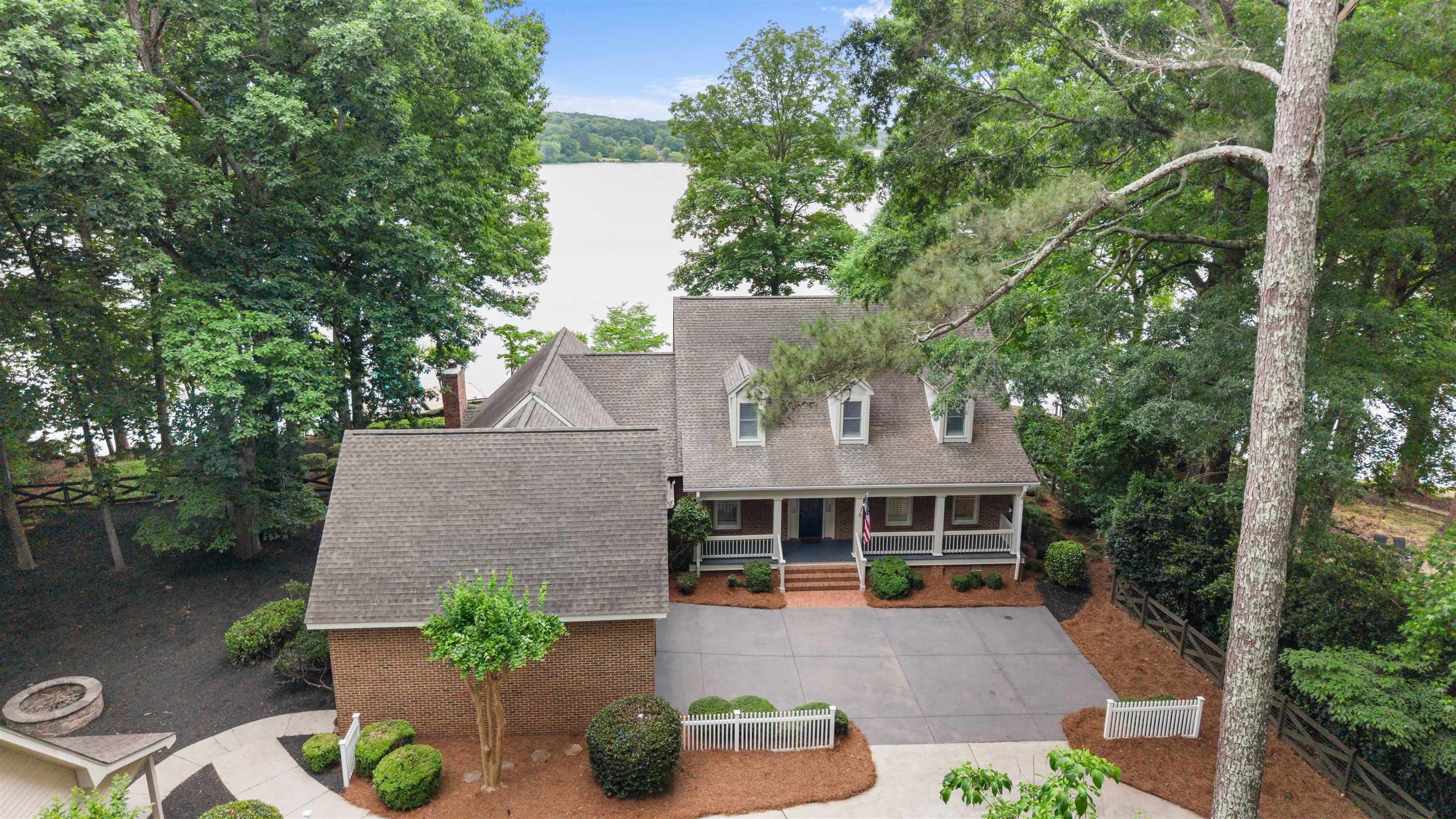 1020 APALACHEE WOODS TRAIL