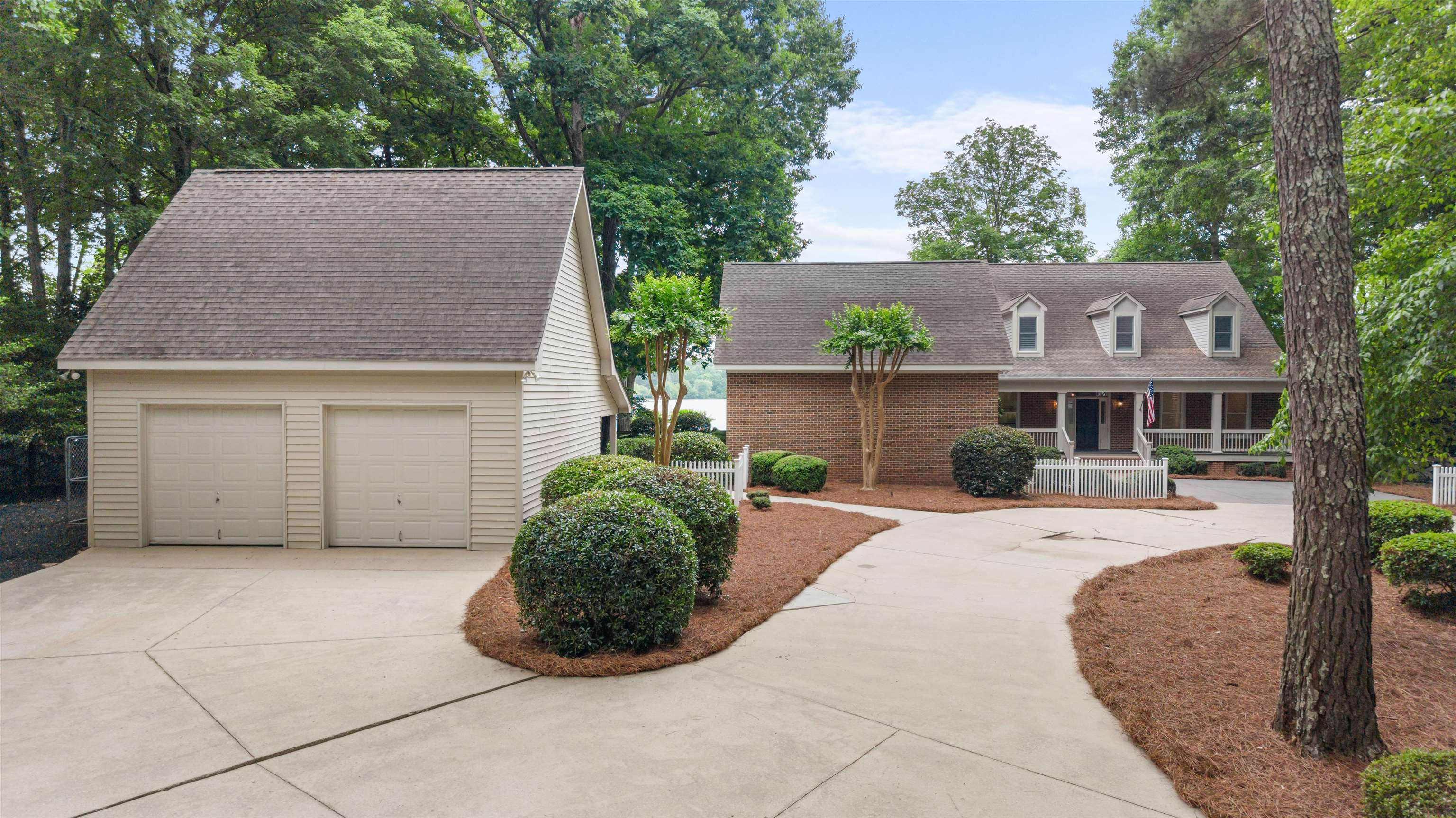 1020 APALACHEE WOODS TRAIL