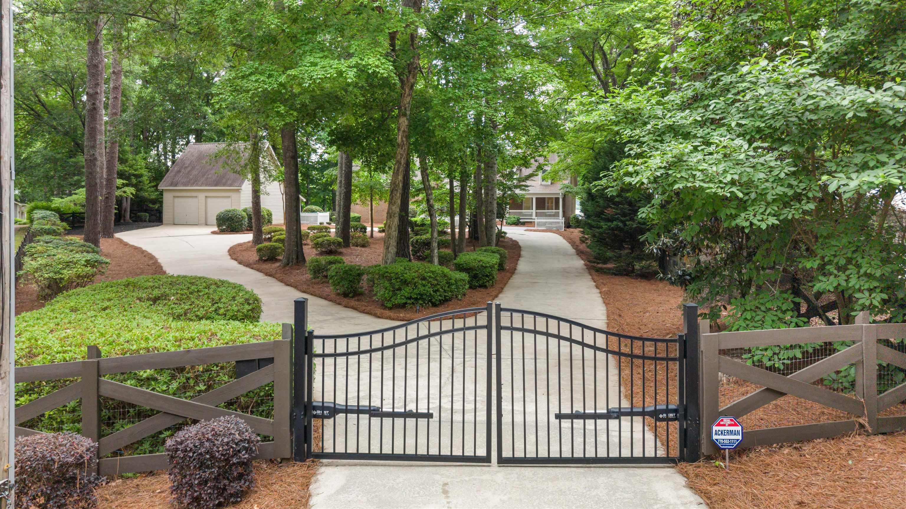 1020 APALACHEE WOODS TRAIL