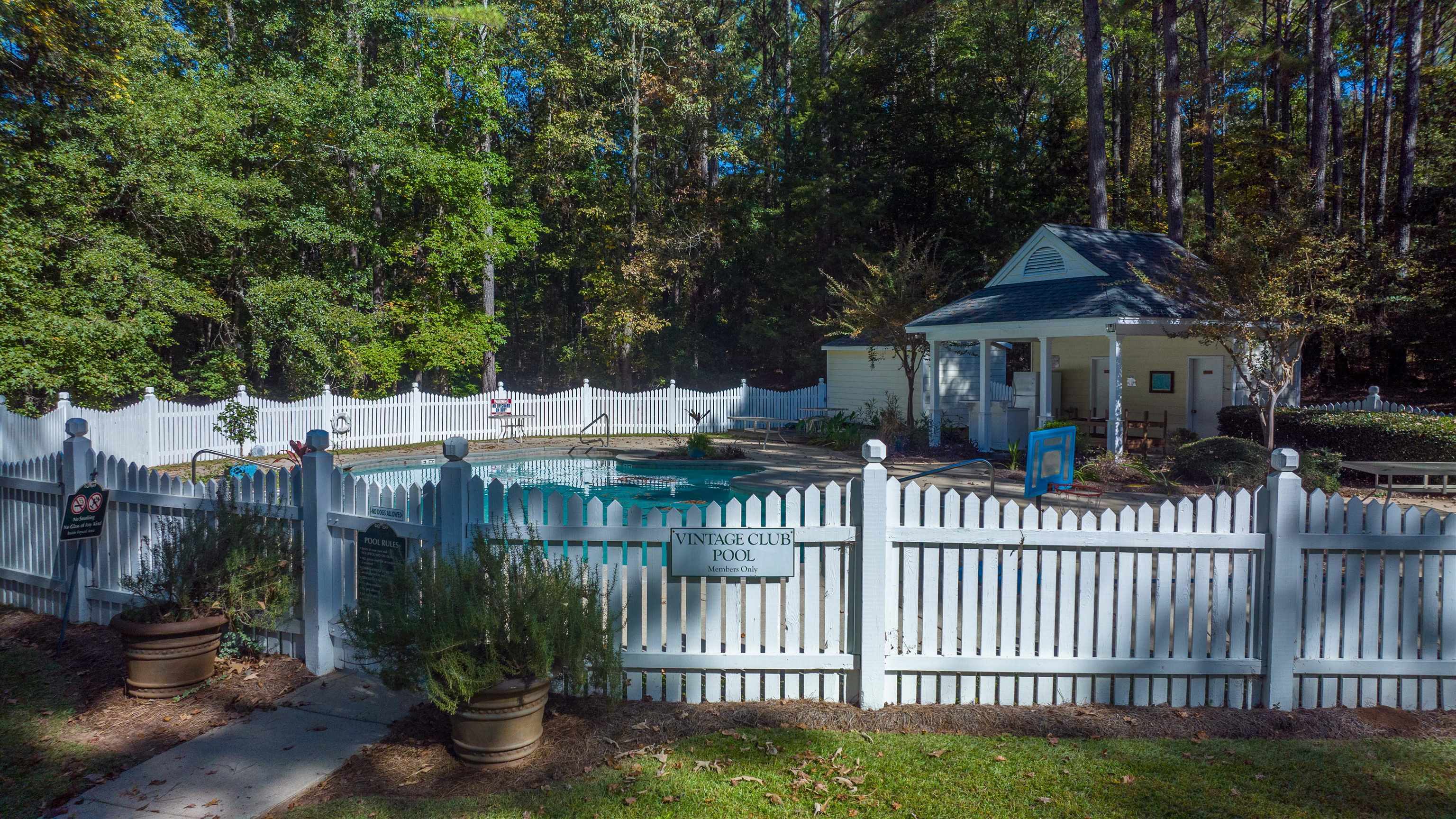 1641 VINTAGE CLUB DRIVE