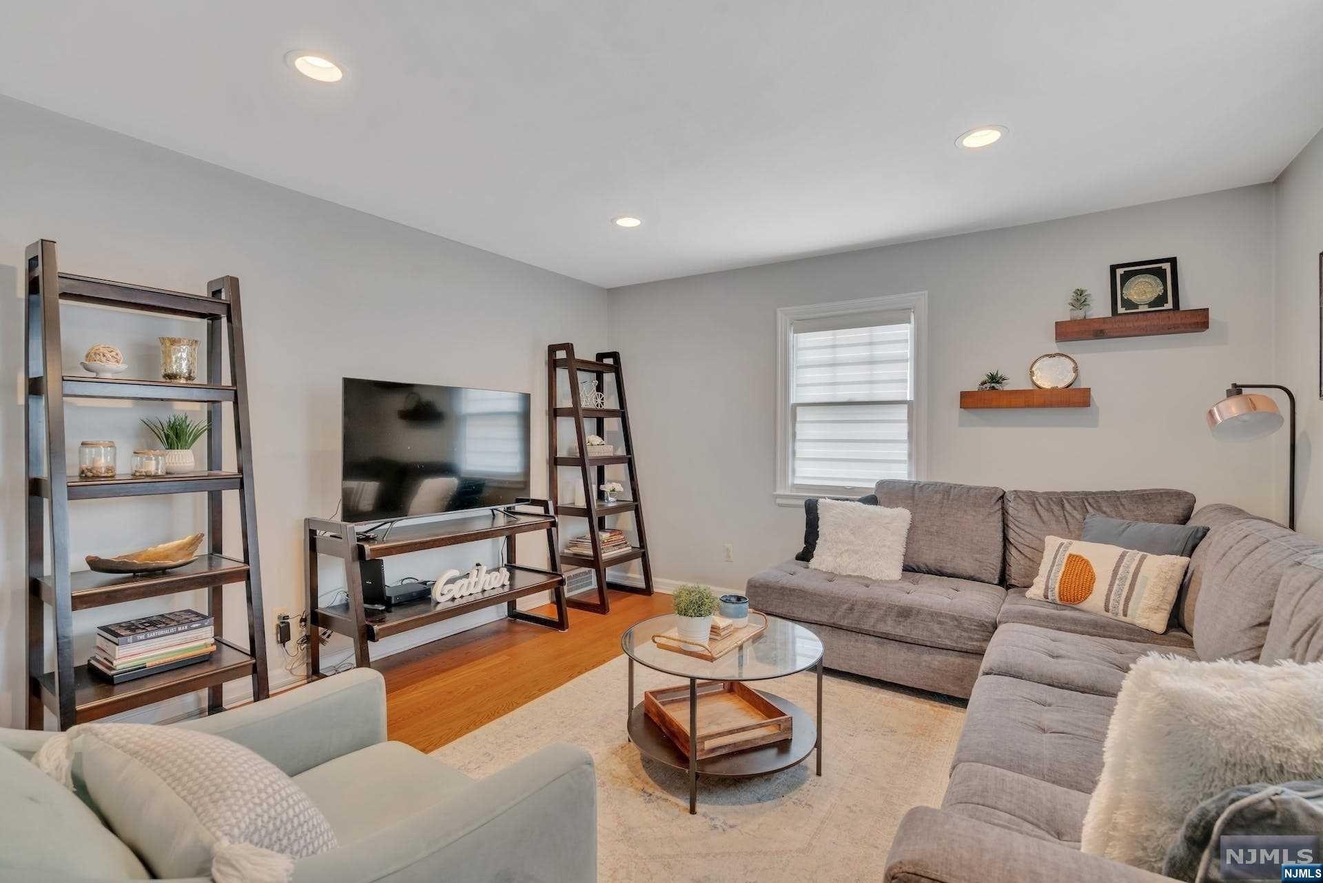 154 Watchung Drive