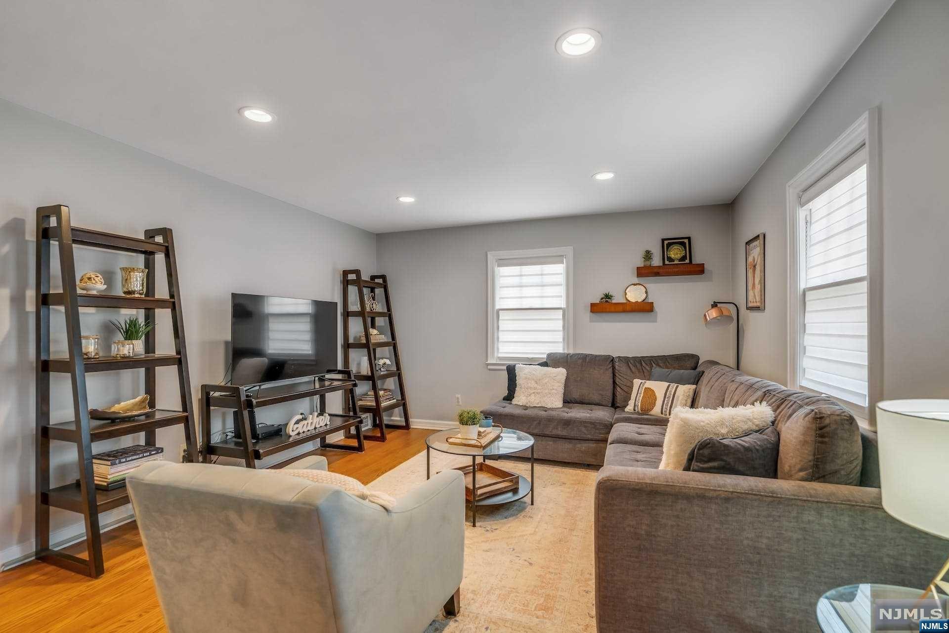 154 Watchung Drive