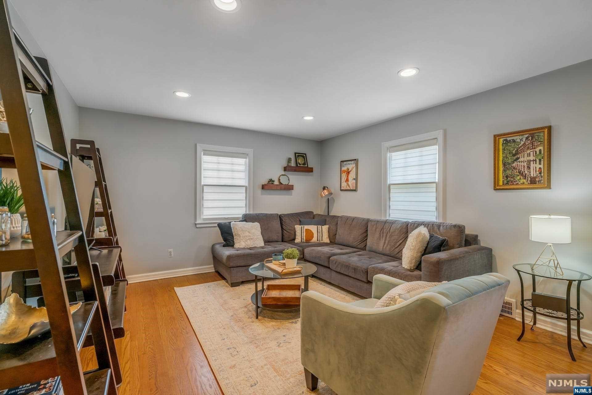 154 Watchung Drive