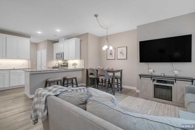 31 Leahy Drive