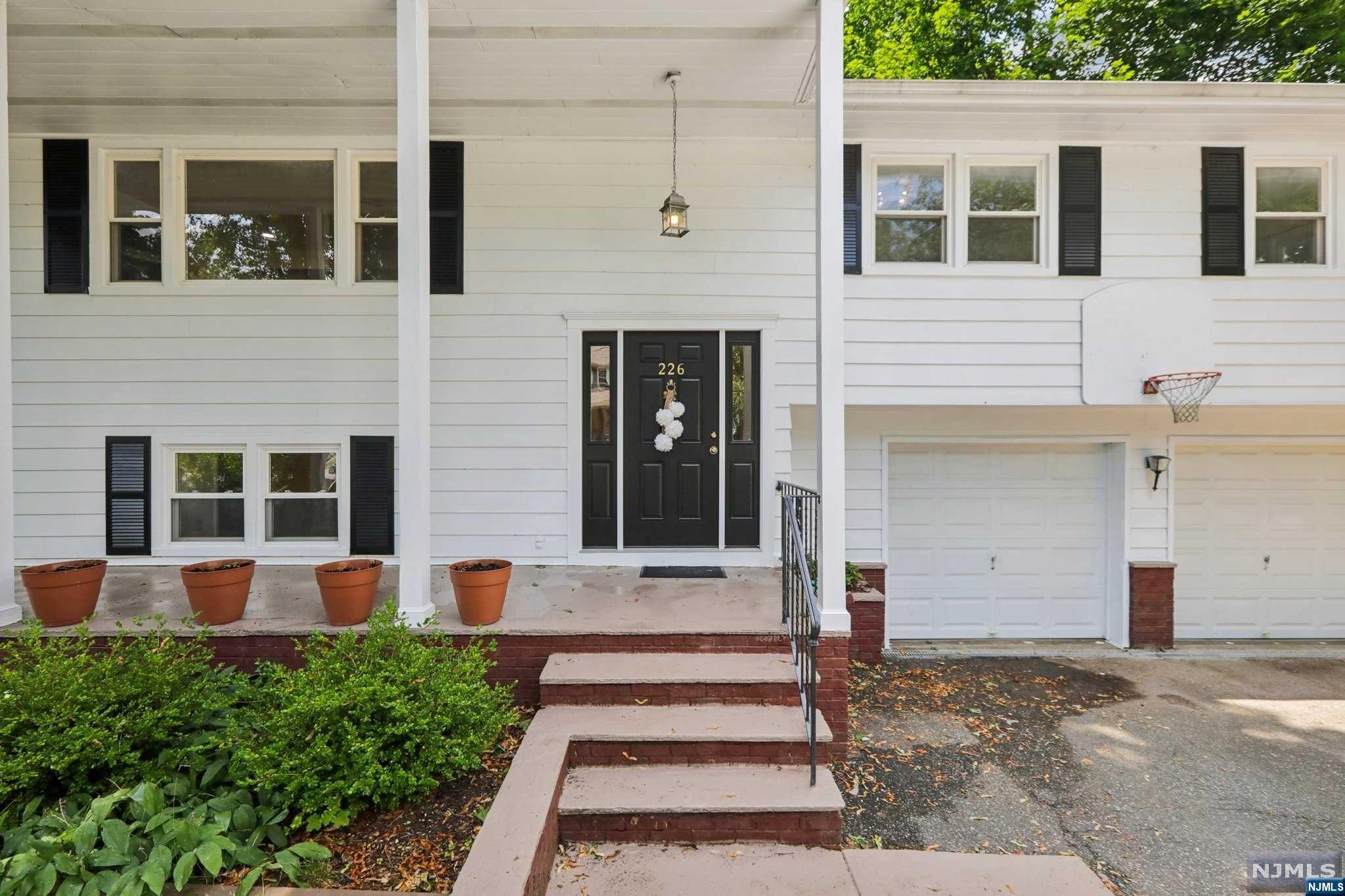 226 Brookside Avenue