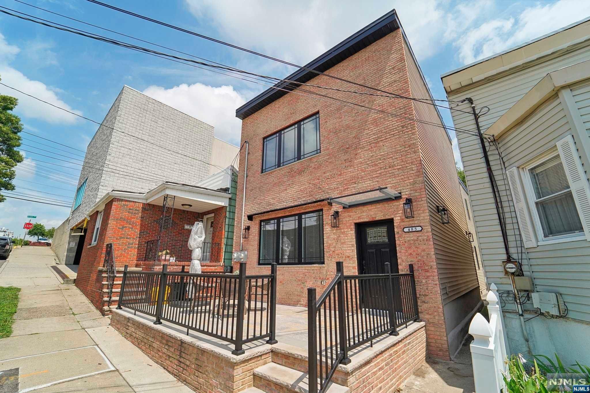 485 Westview Place