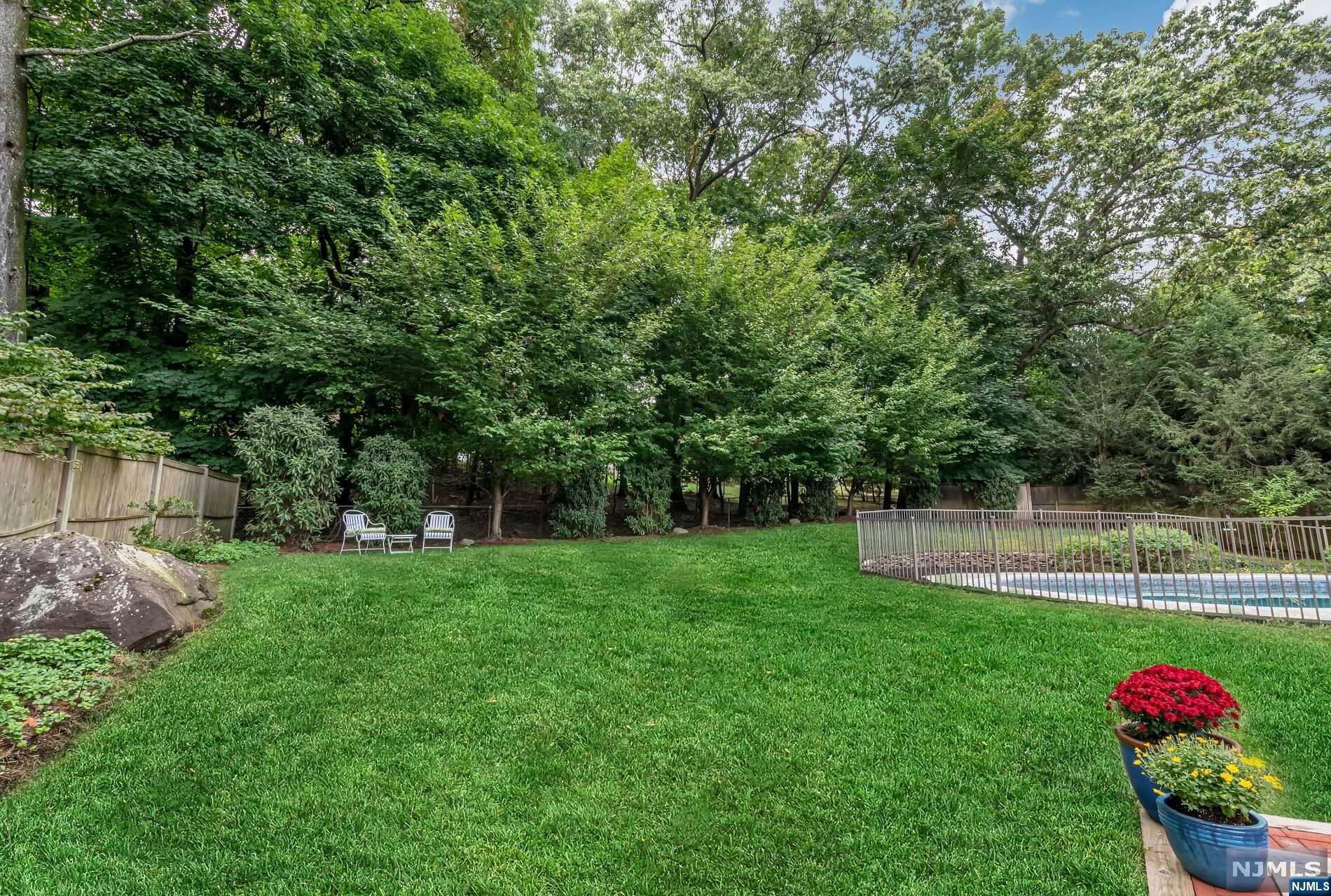 396 Beechwood Road