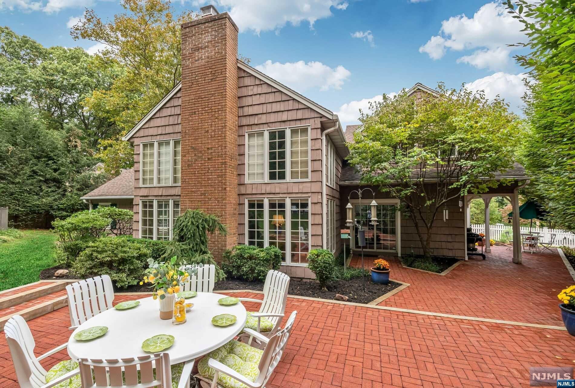 396 Beechwood Road