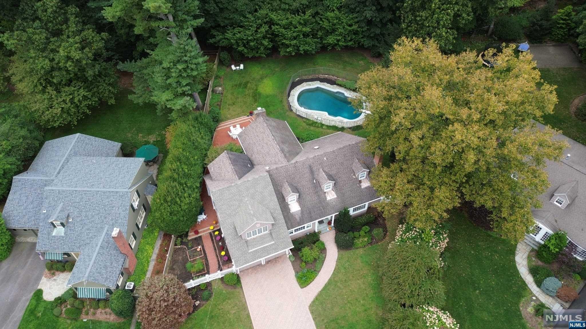 396 Beechwood Road