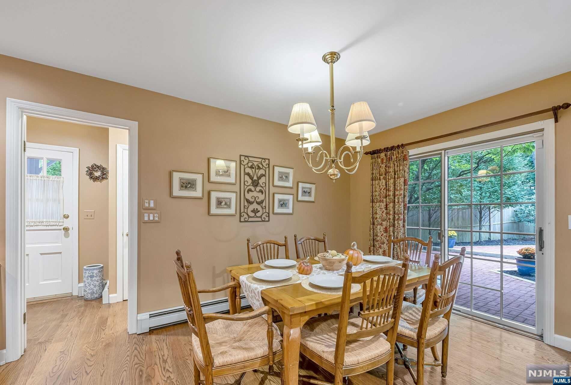 396 Beechwood Road