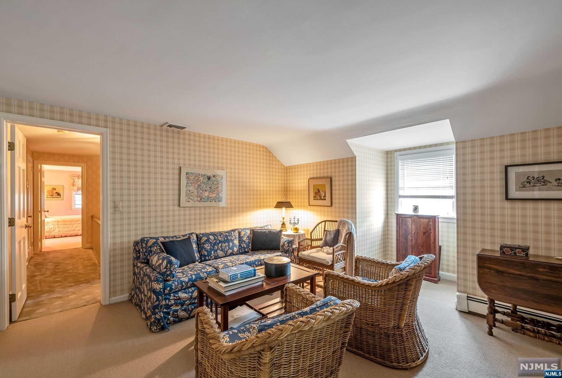 396 Beechwood Road