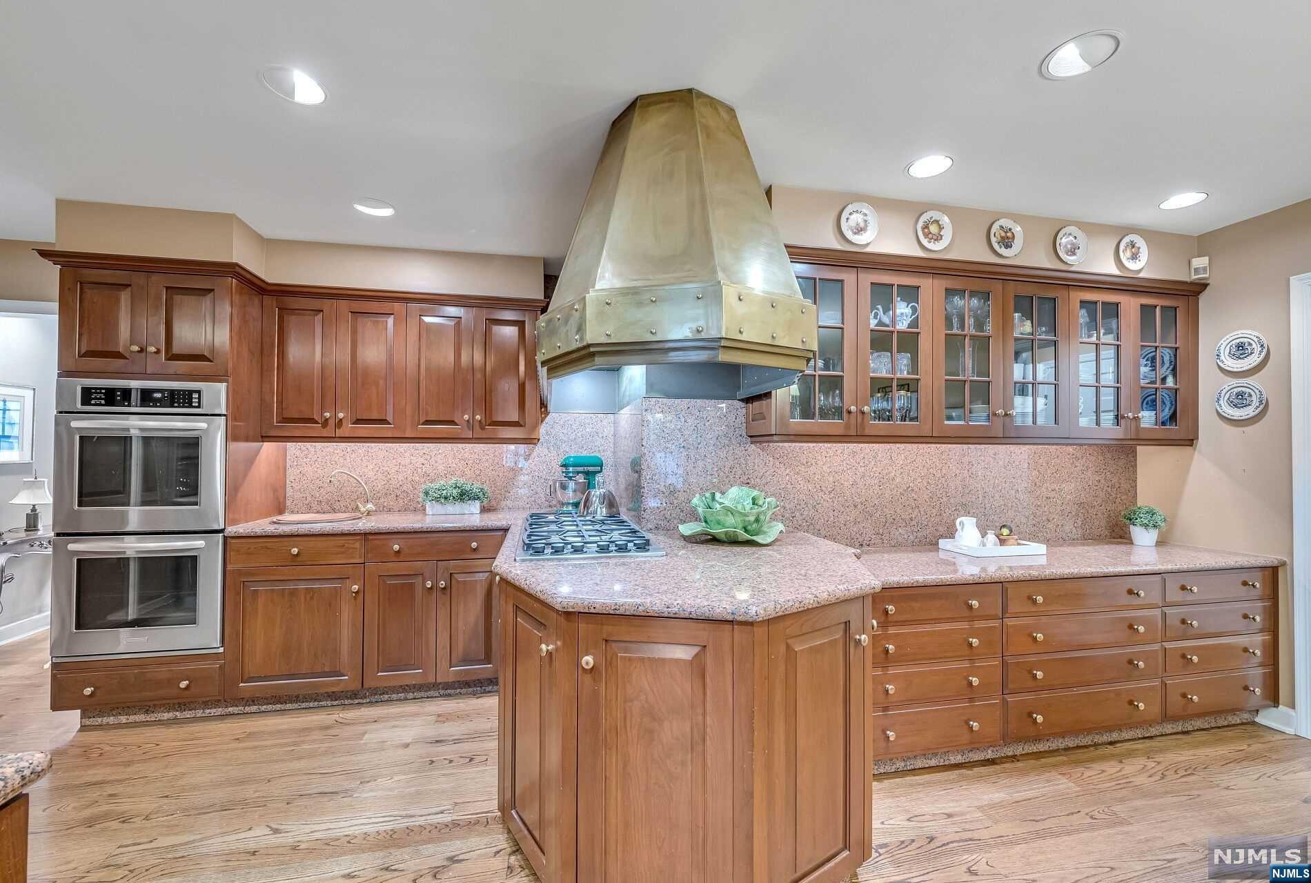 396 Beechwood Road